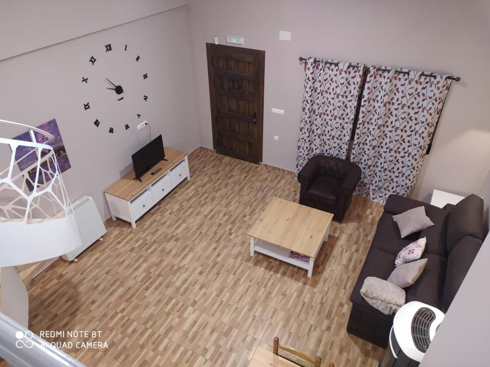 Apartment - Split Level photo 2