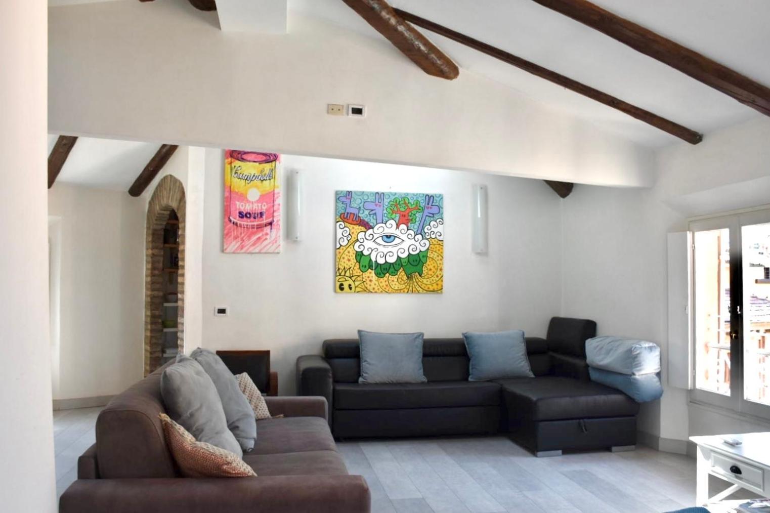 Duplex Apartment - Photo 5