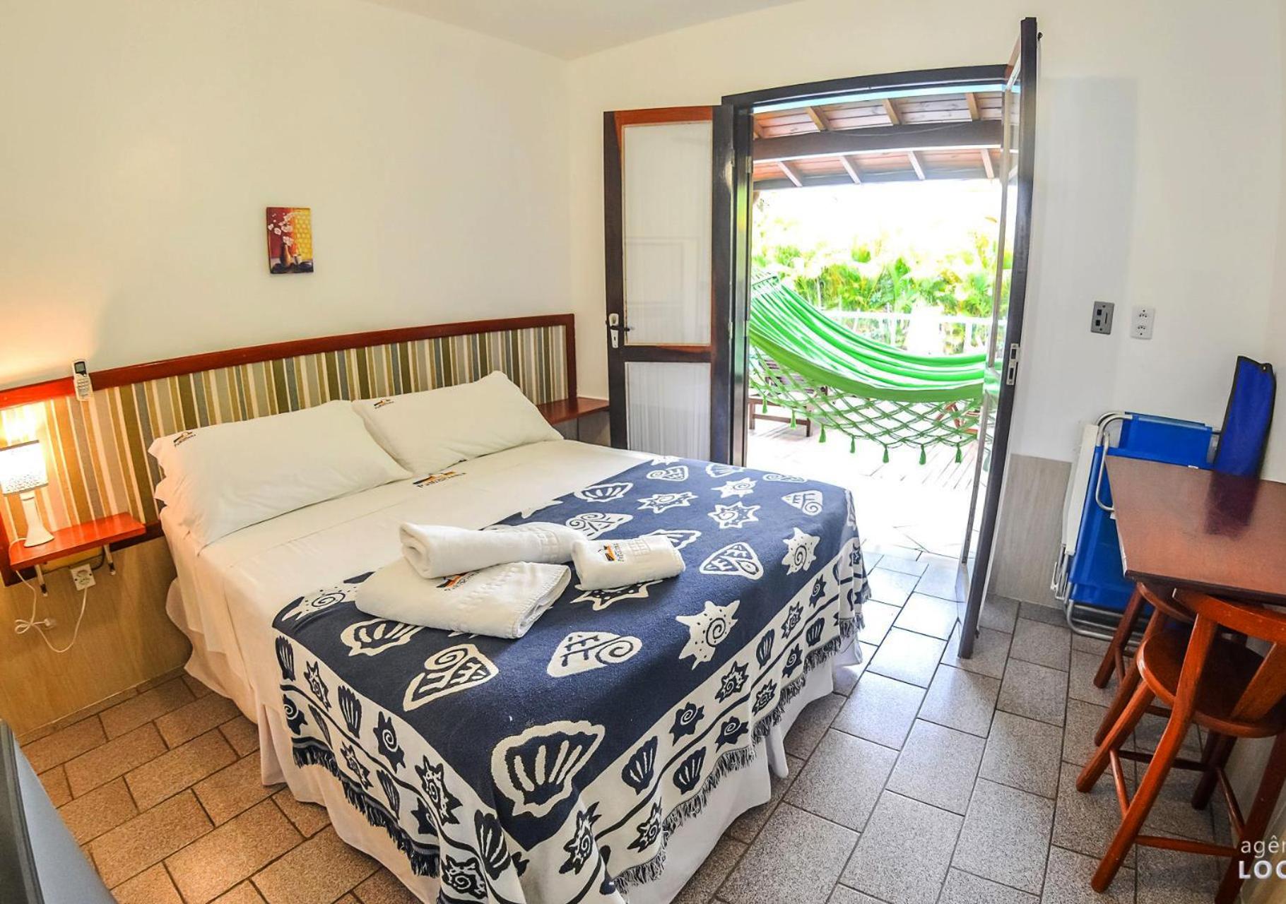 Suite with Pool View - Photo 3