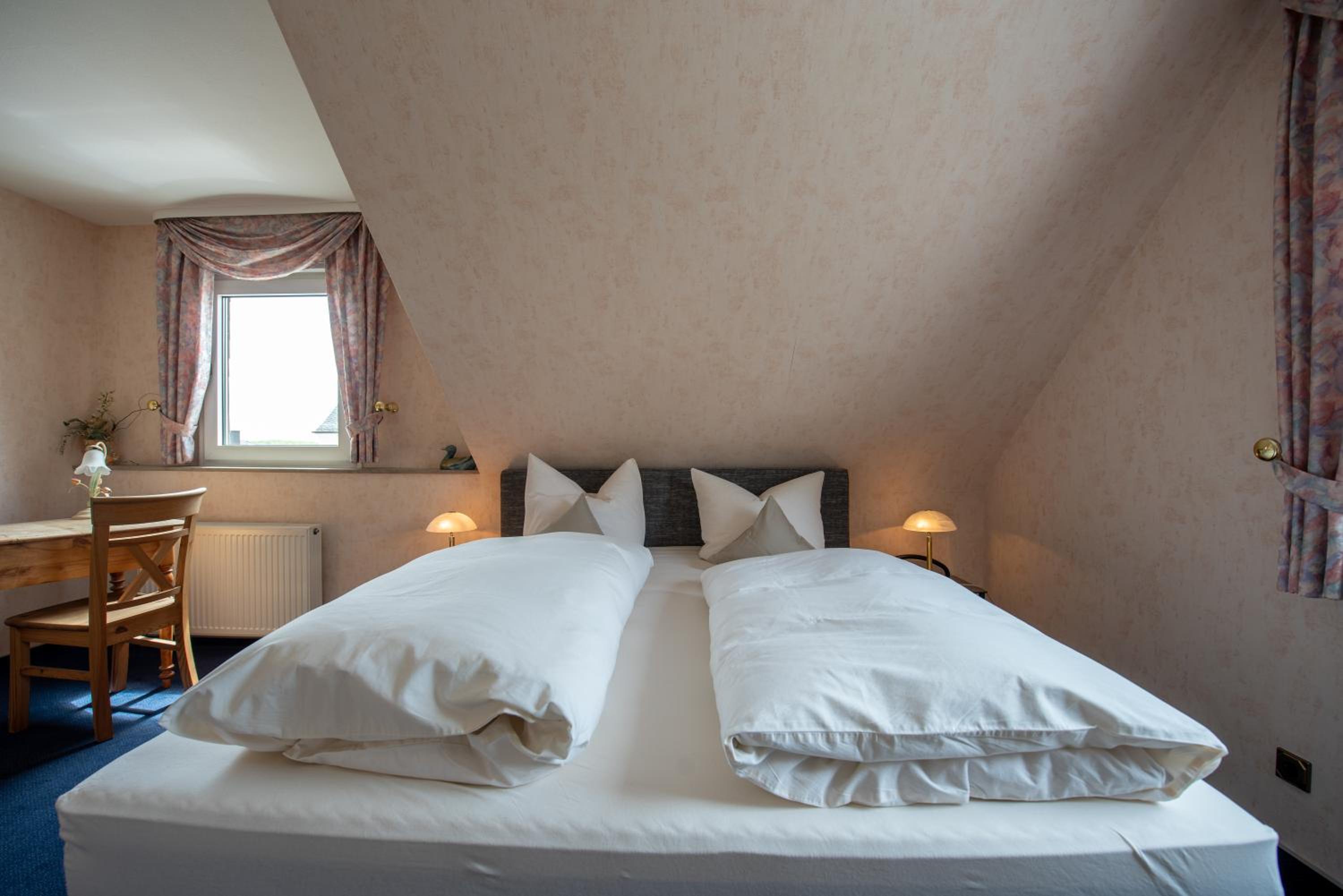 Double Room - Photo 6