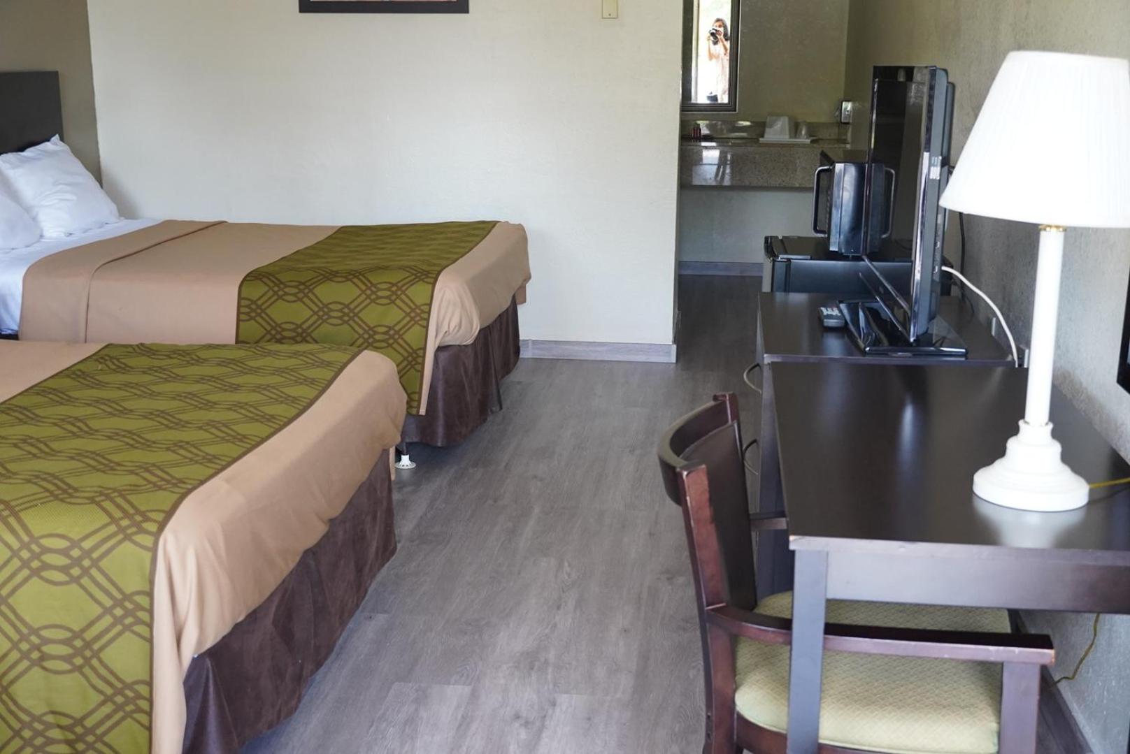 Double Room - Photo 1