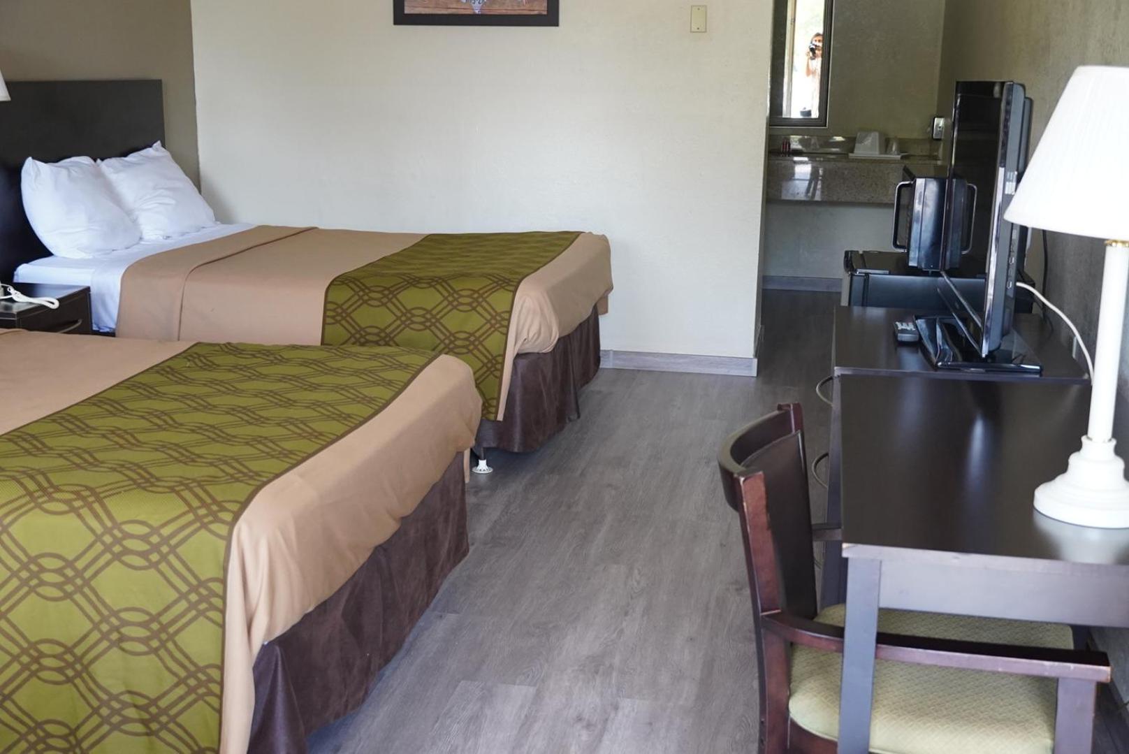 Double Room - Photo 4
