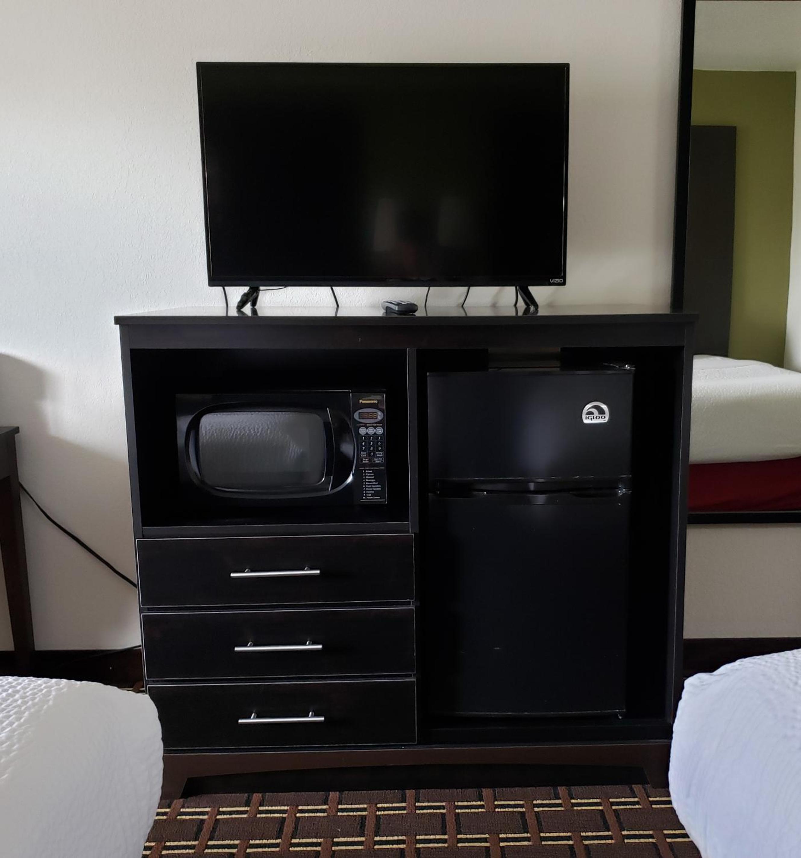 Full Room with Two Full Beds - Non-Smoking - Photo 6