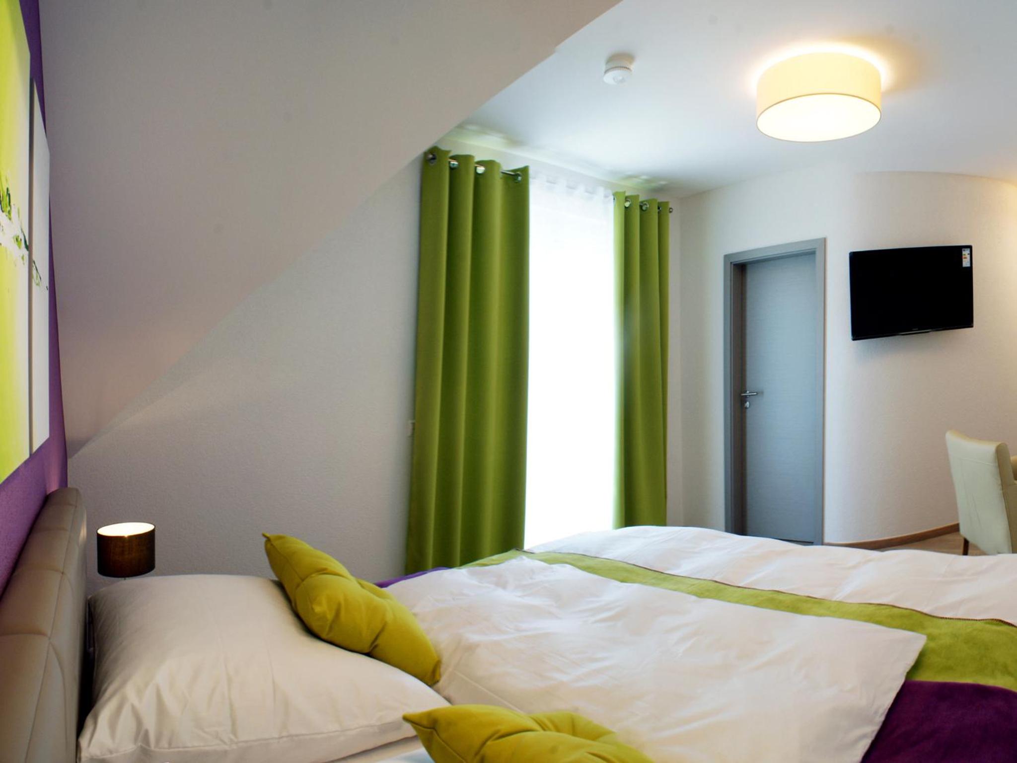 Double Room - Photo 18