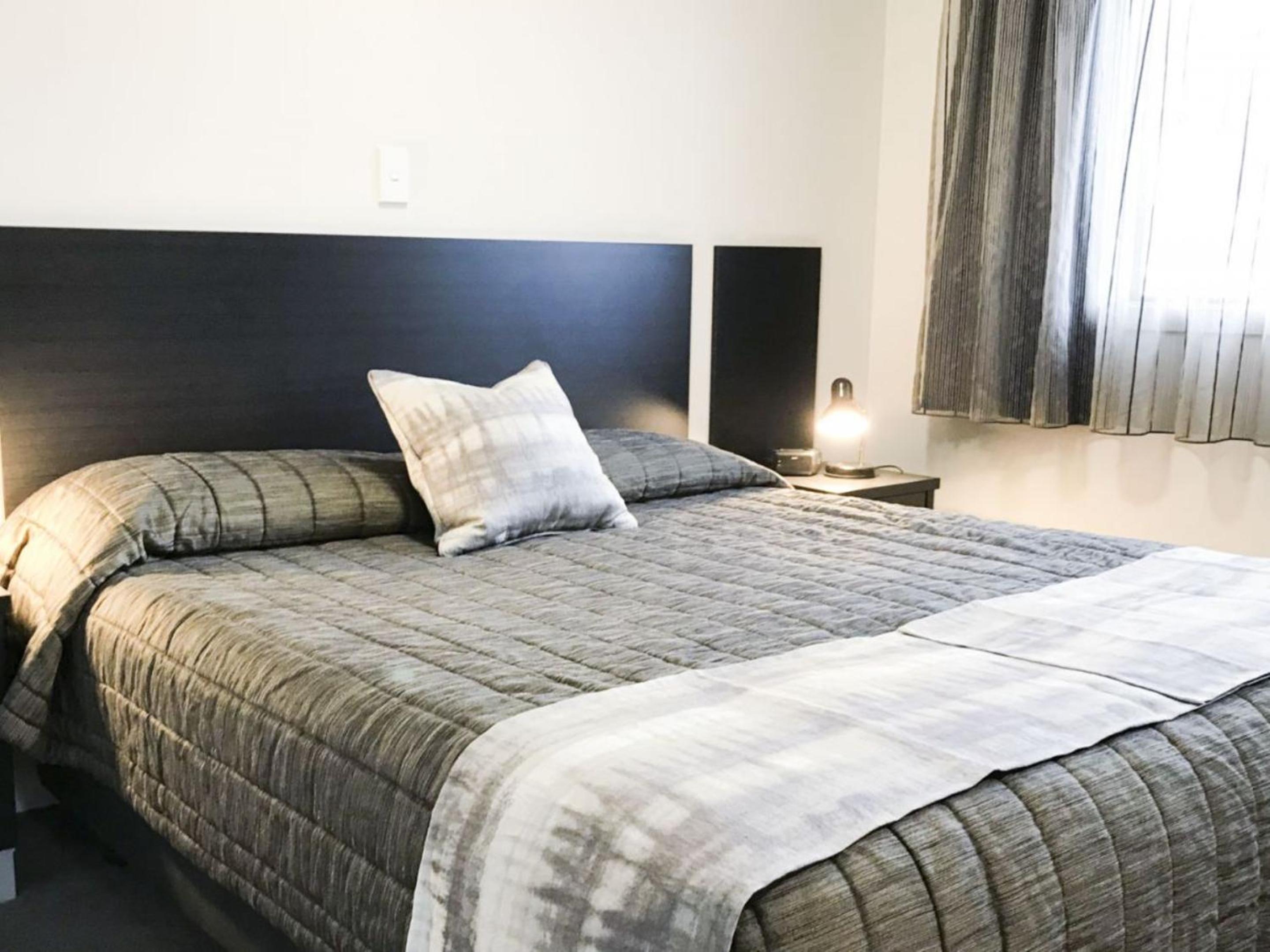 Two-Bedroom Suite - Ground Floor - Photo 3