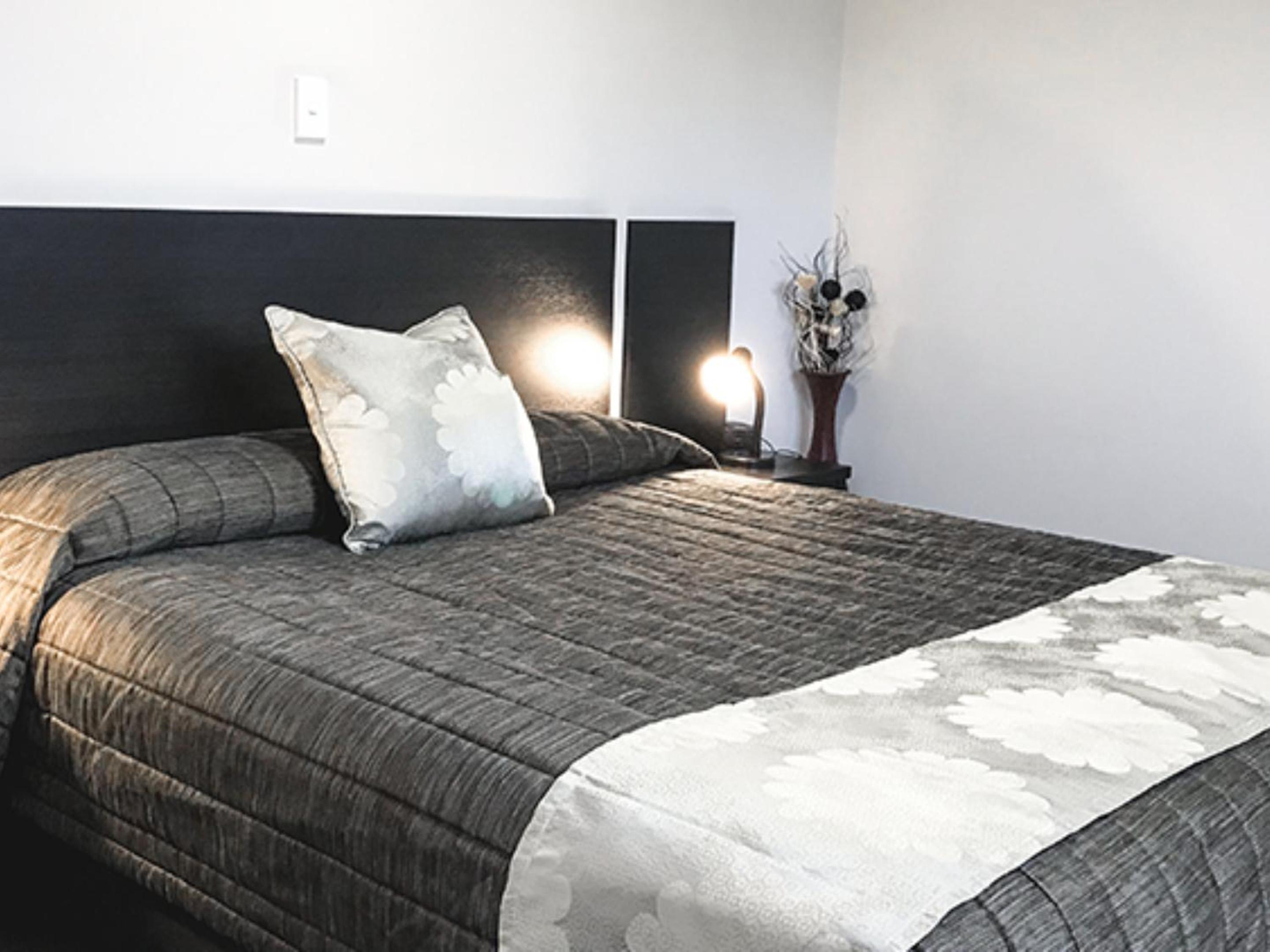 One-Bedroom Suite - Ground Floor - Photo 3