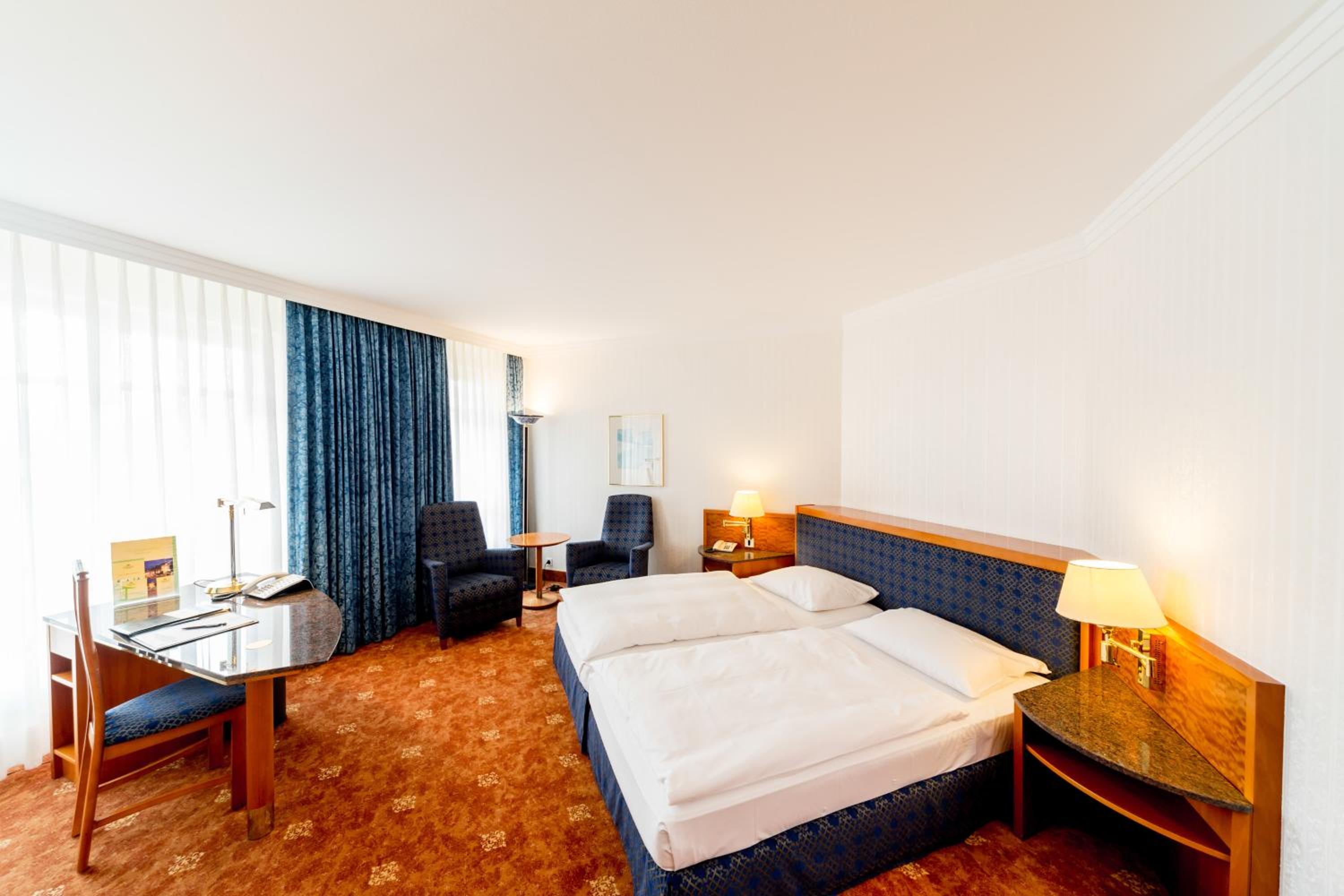 Standard Double Room - Photo 7