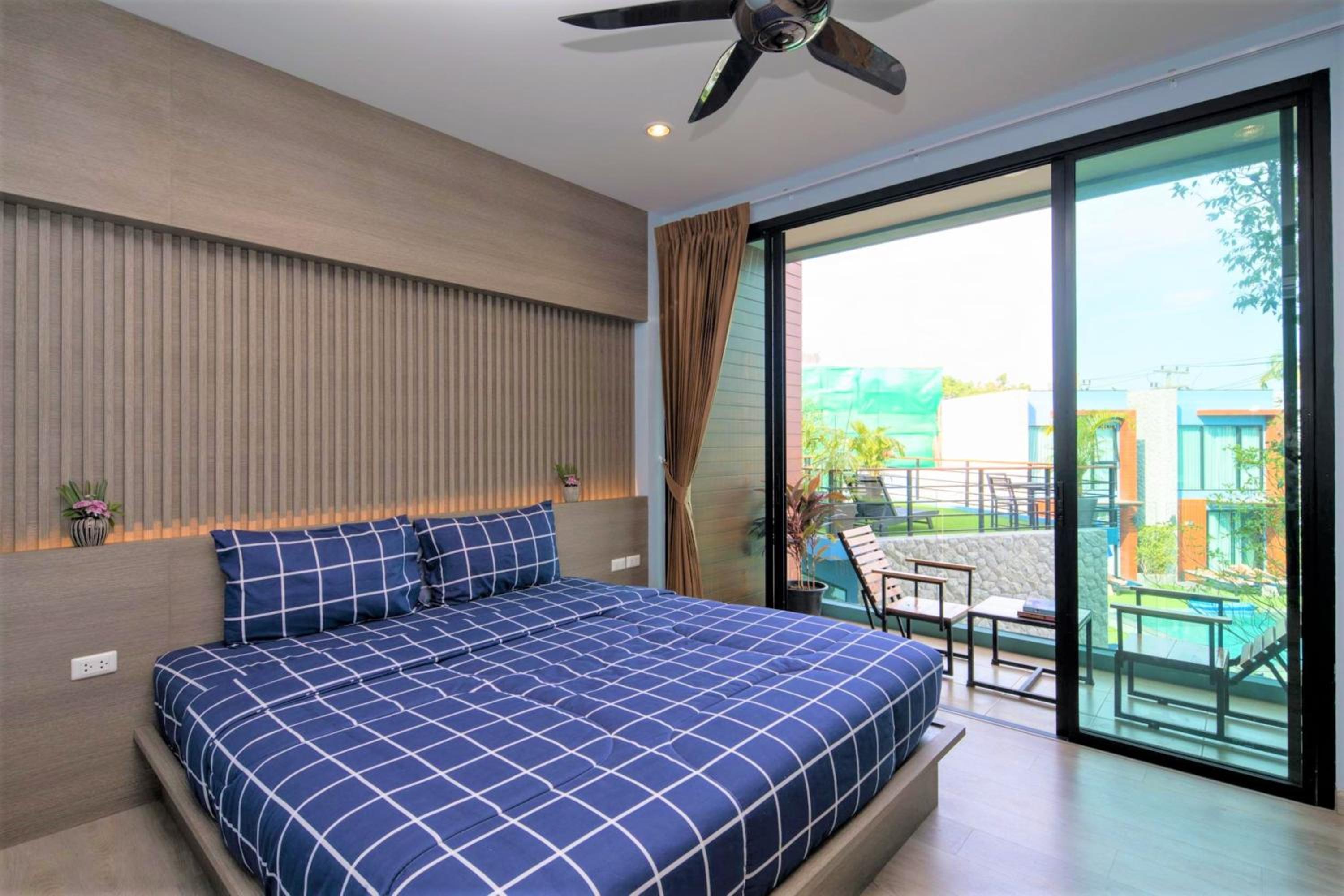 Double Room with Pool View photo 3