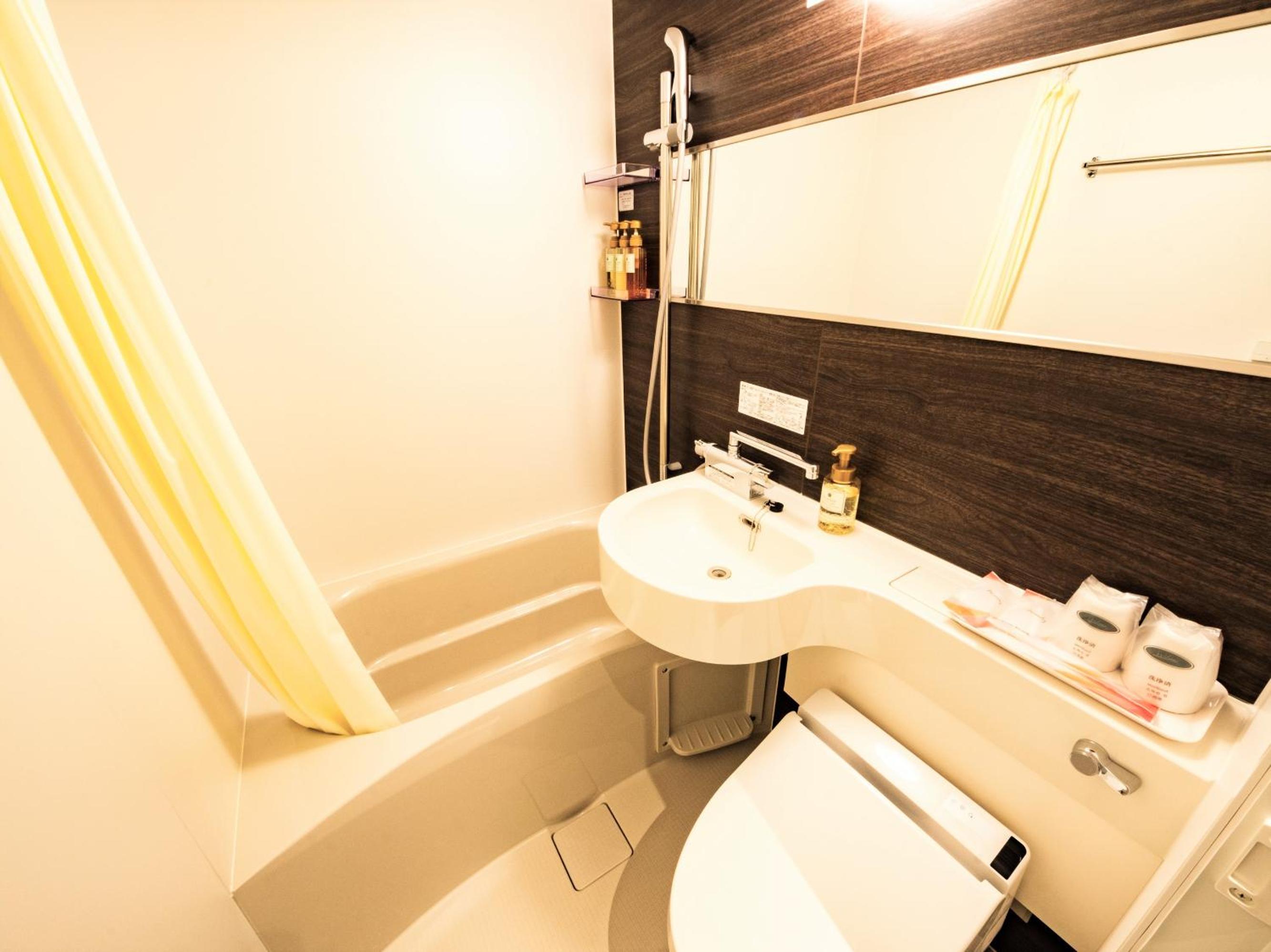 Twin Room - Photo 2