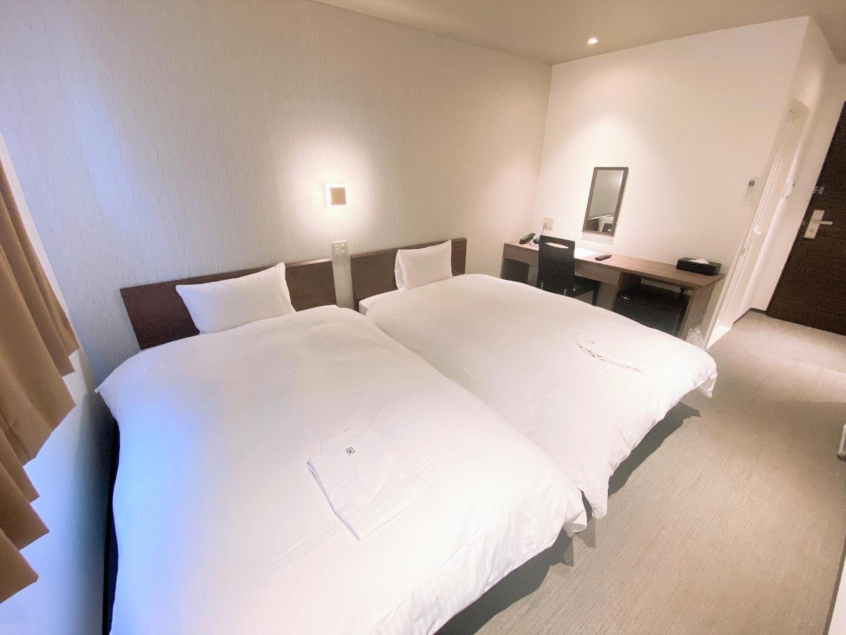 Twin Room - Photo 4