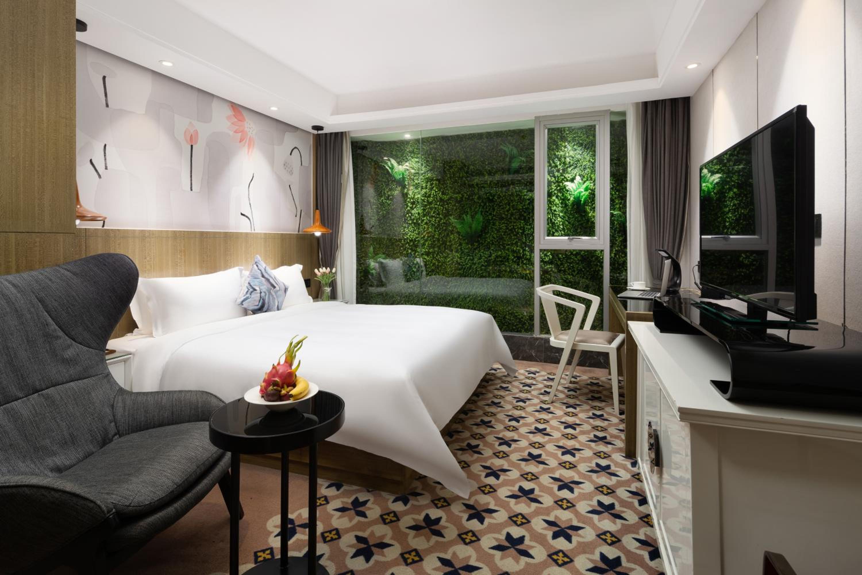 Superior Double Room-No Window - Photo 4