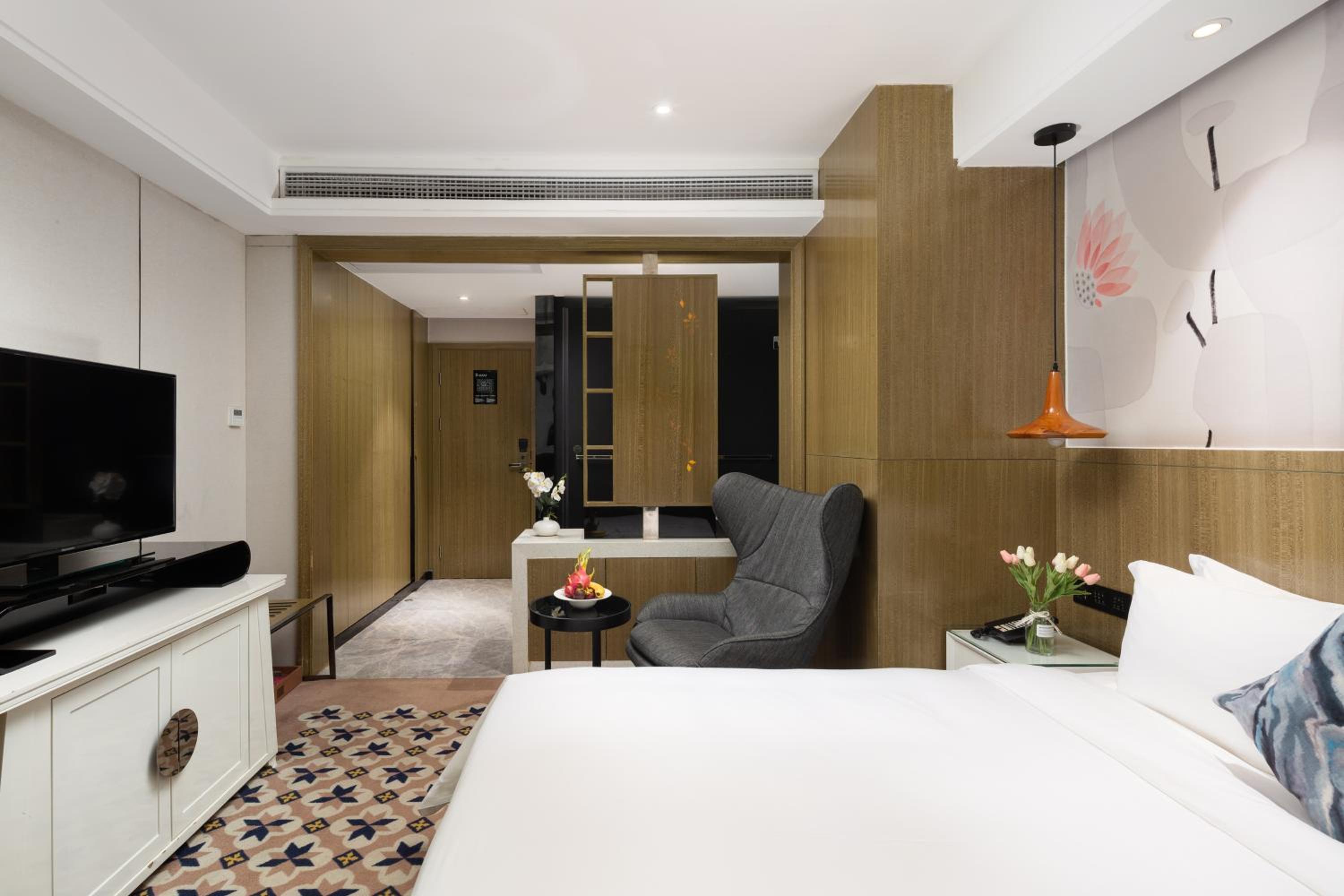 Superior Double Room-No Window - Photo 3