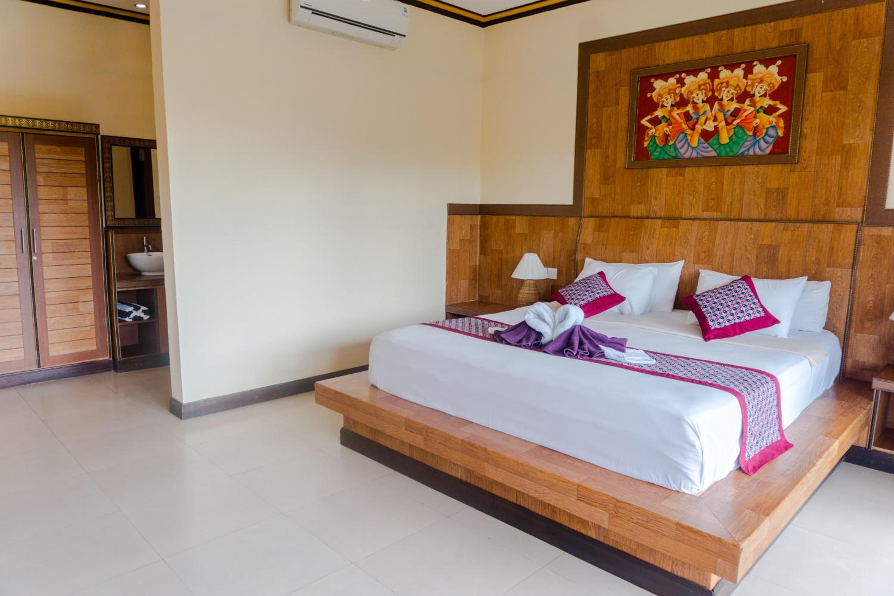 Deluxe Double Room - Photo 14