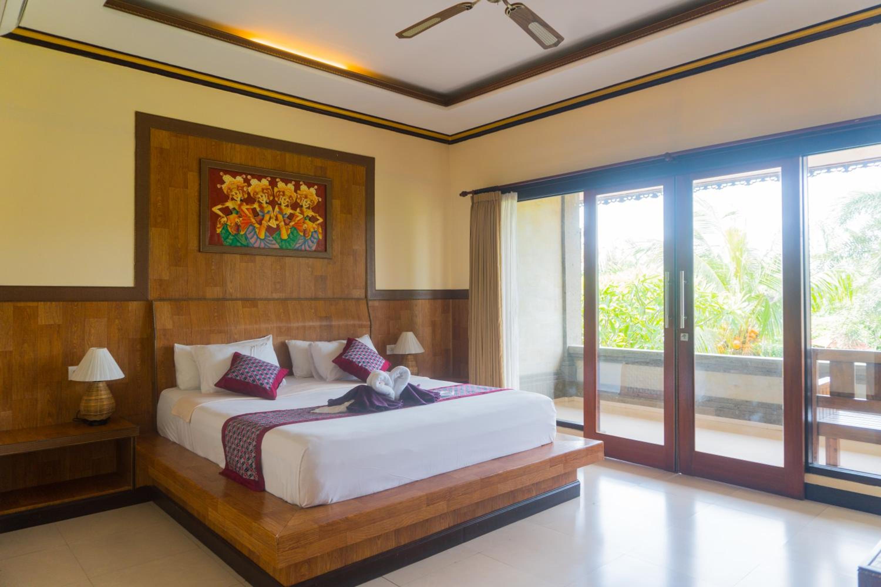 Deluxe Double Room - Photo 13