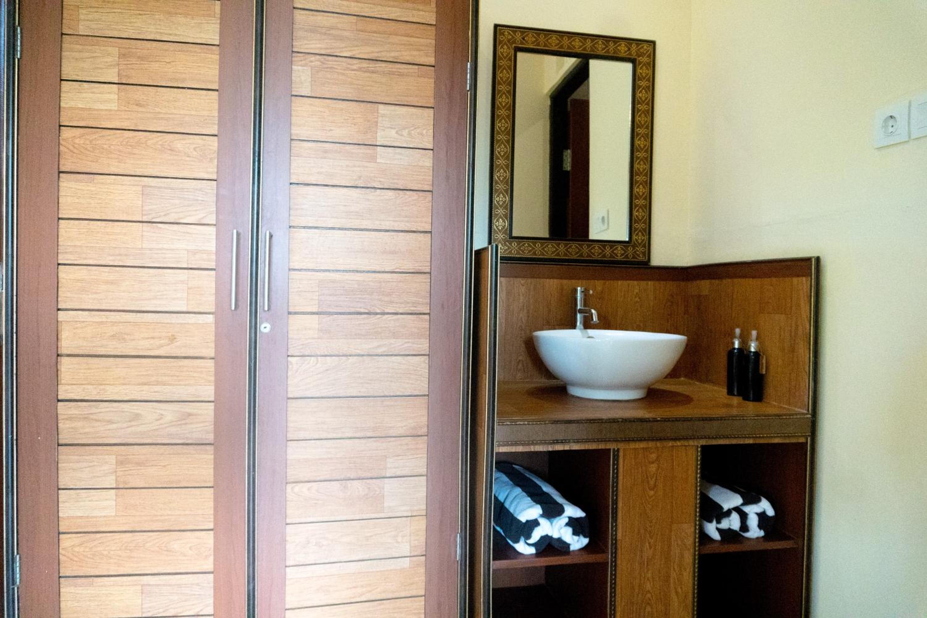 Deluxe Double Room - Photo 7
