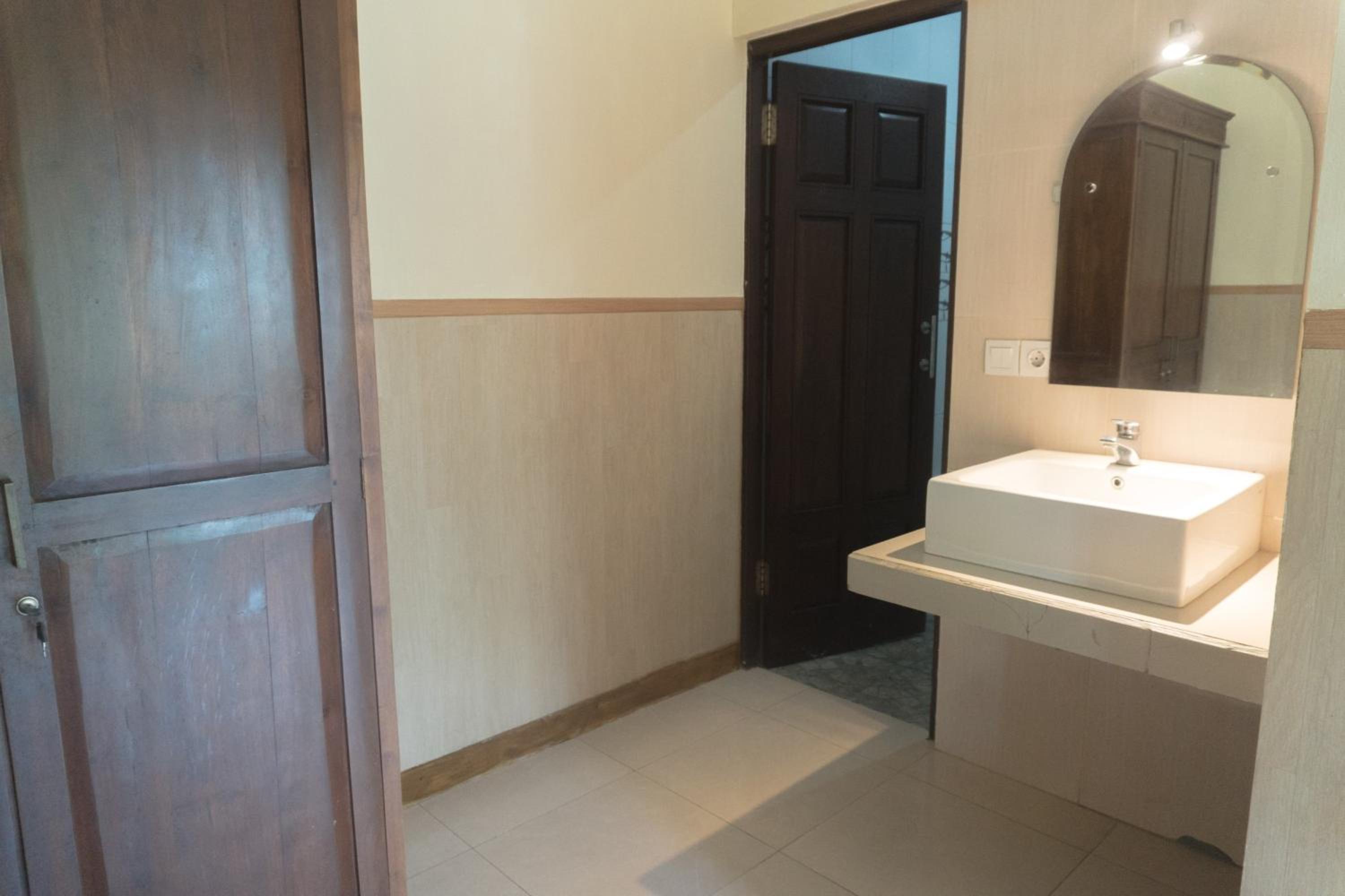 Superior Twin Room - Photo 6