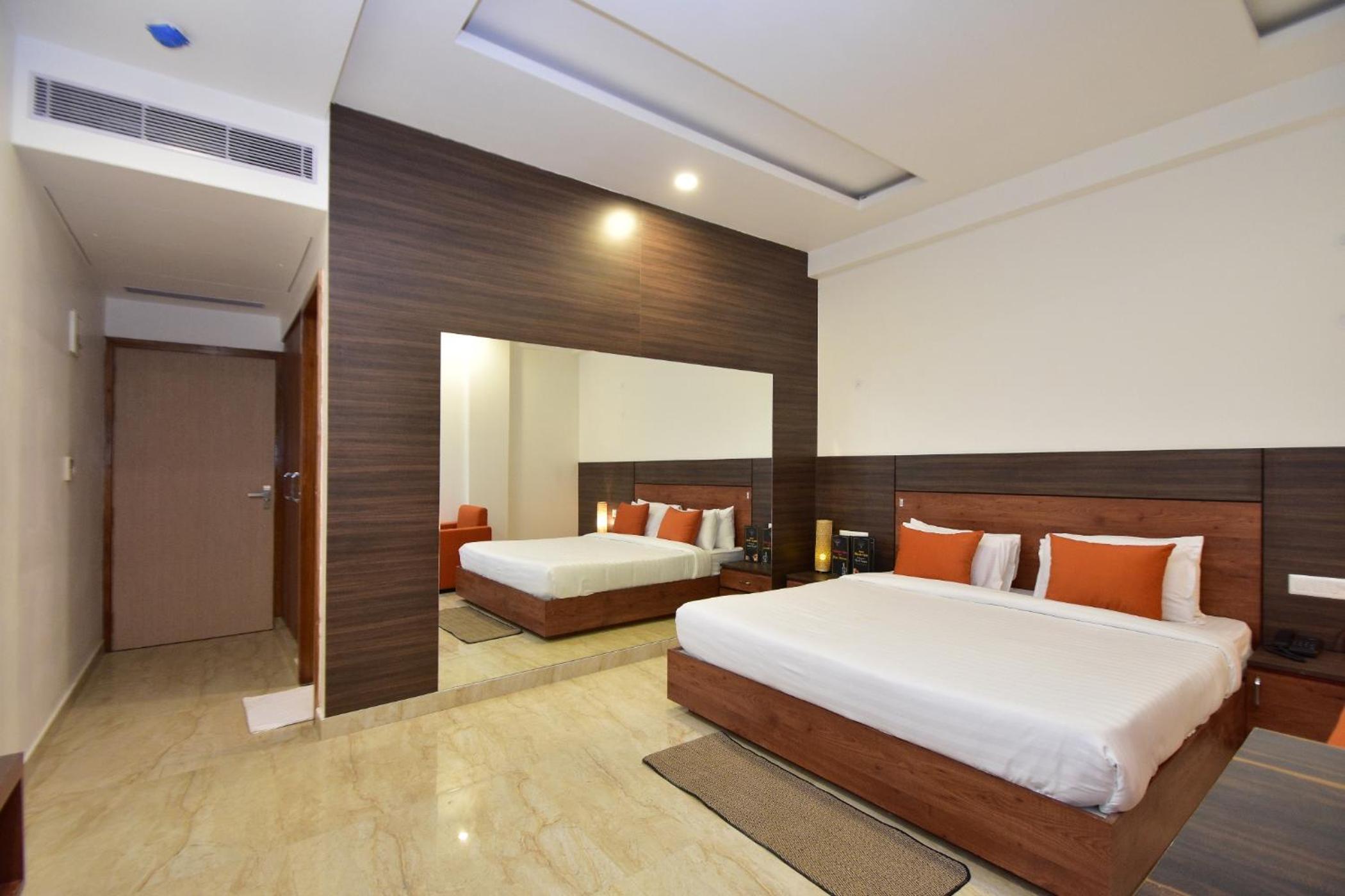 Twin Room - Photo 1