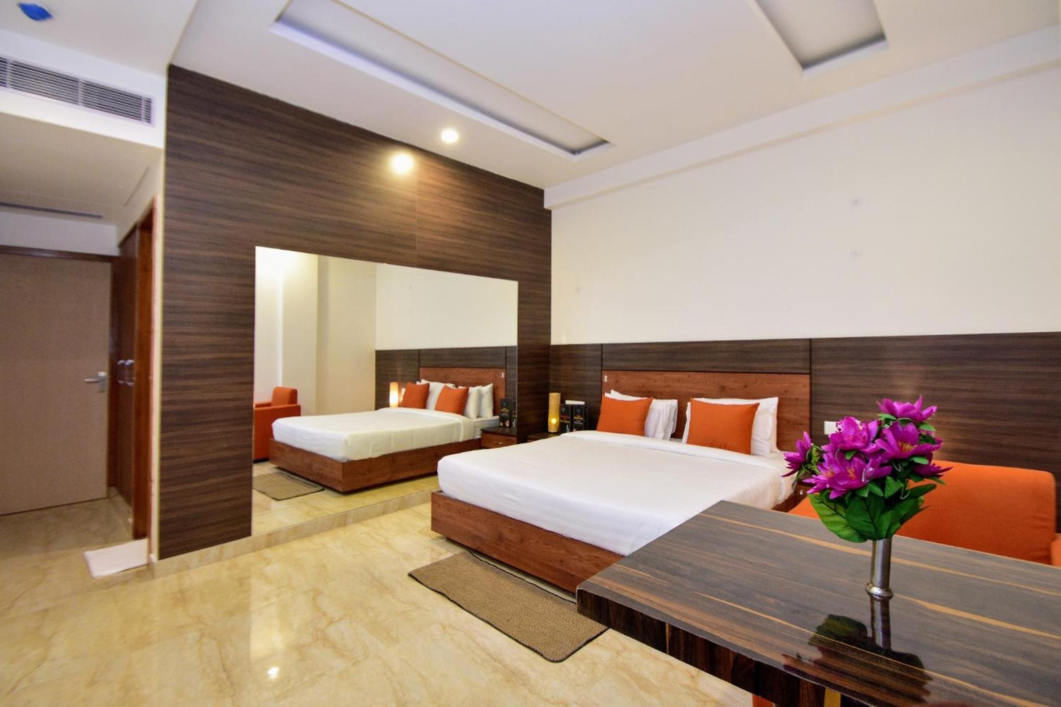 Twin Room - Photo 2