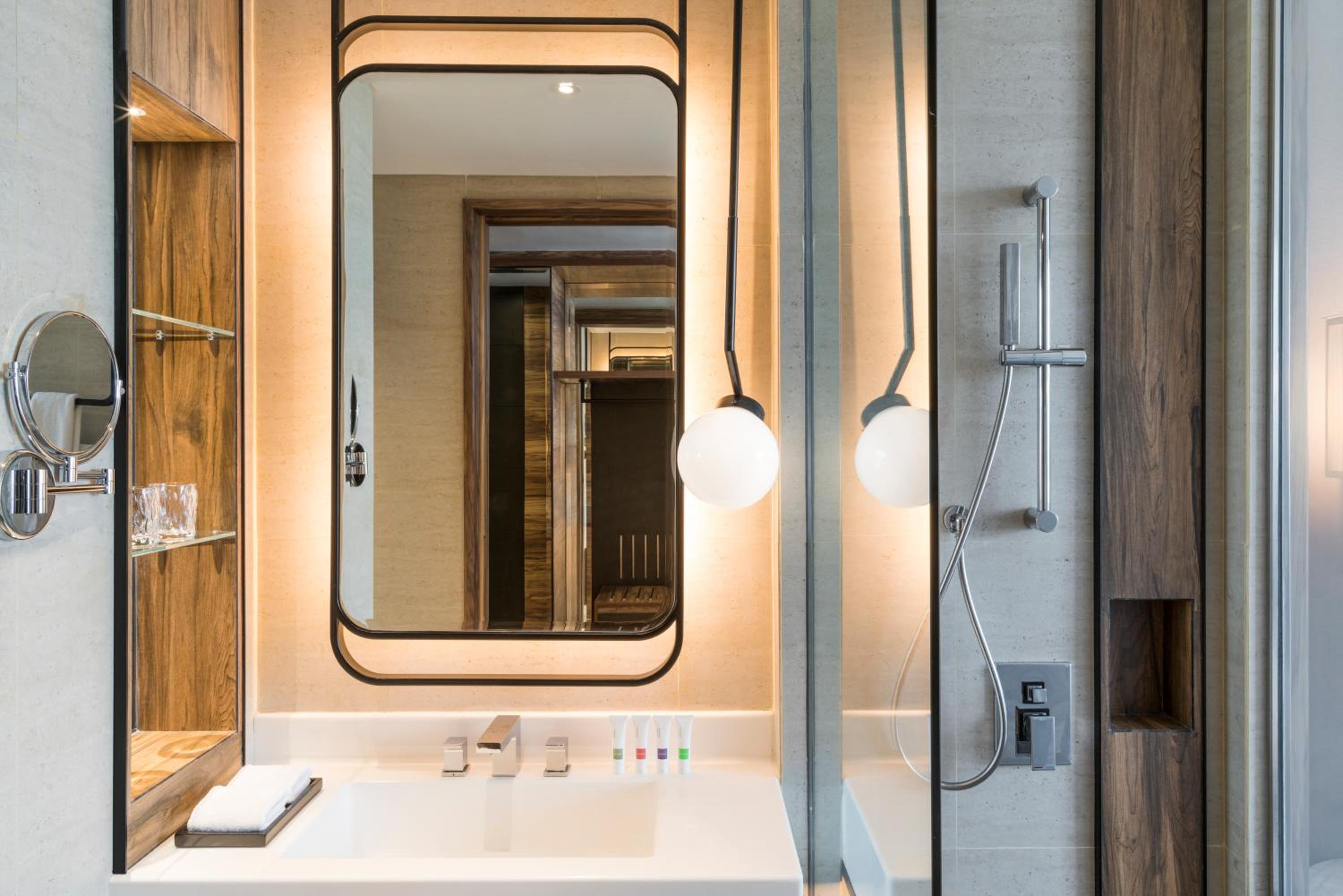 Swiss Advantage King Room  - Photo 2