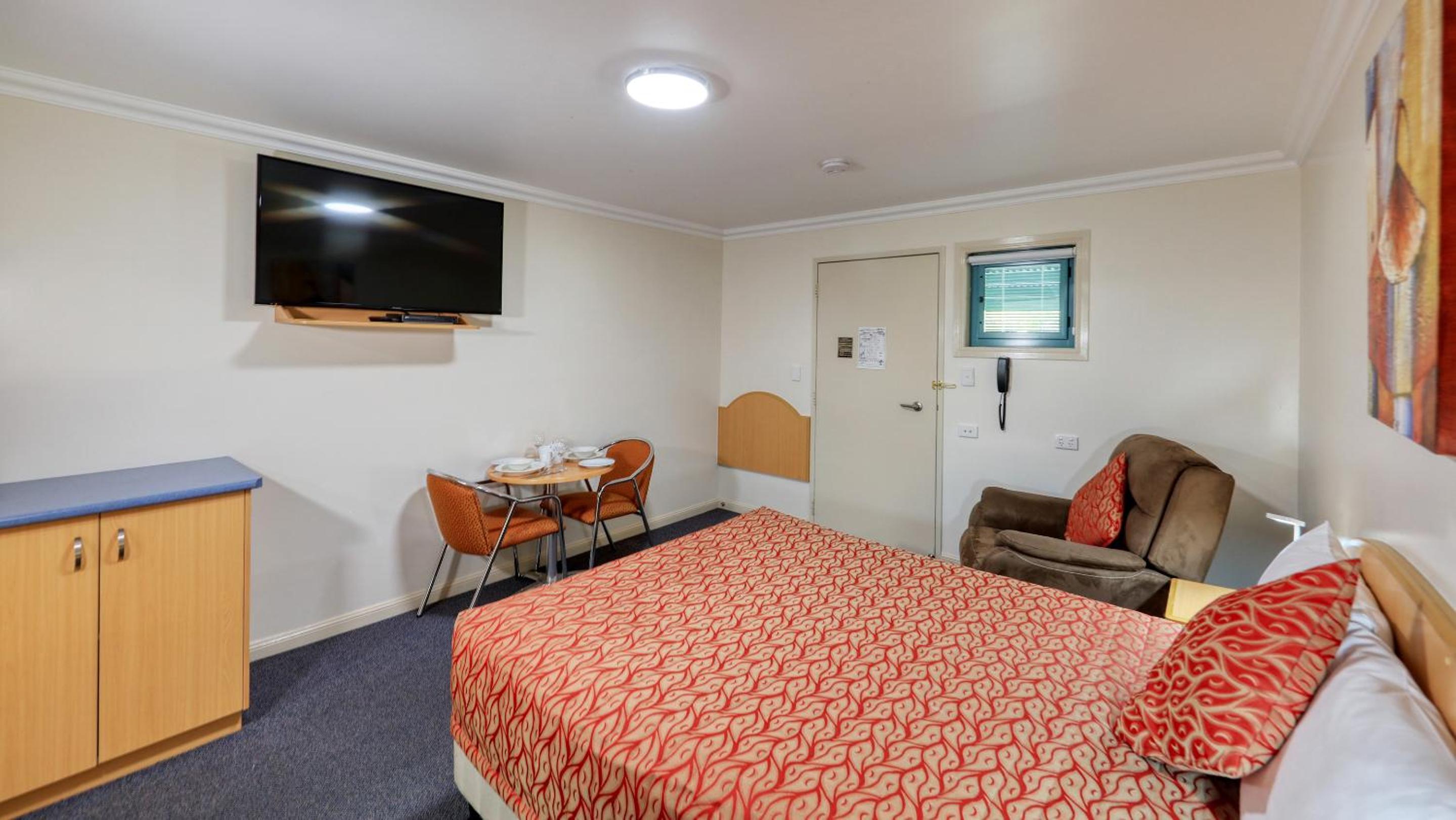 Motel Deluxe Queen Access photo 3