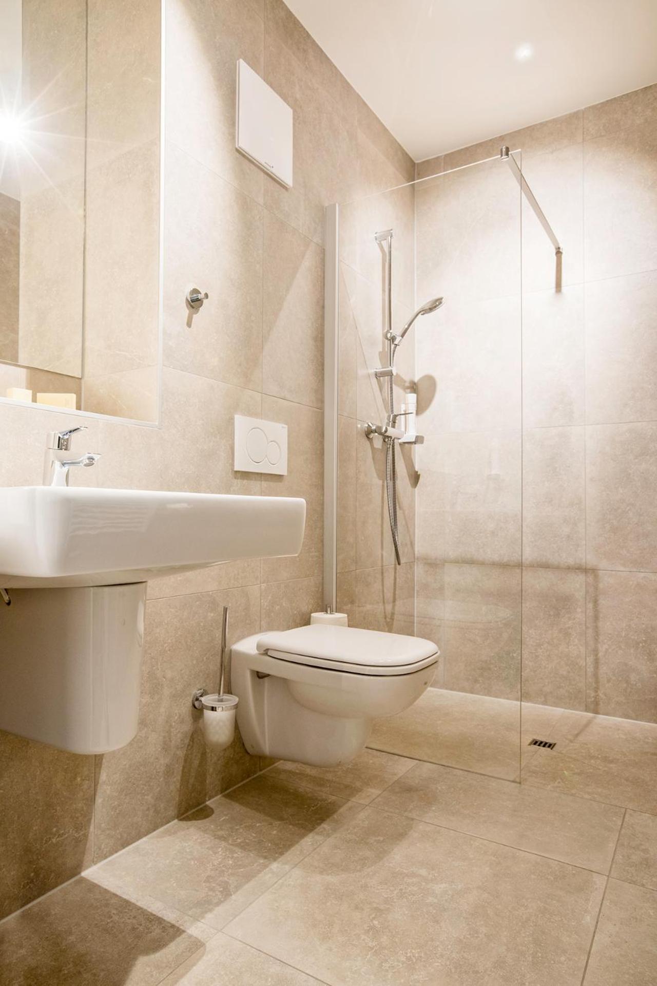 Single Room photo 3