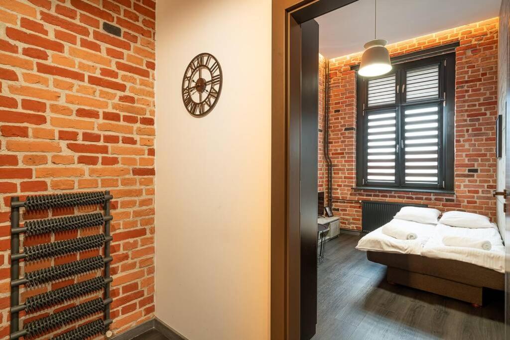 Two-Bedroom Apartment - Photo 6
