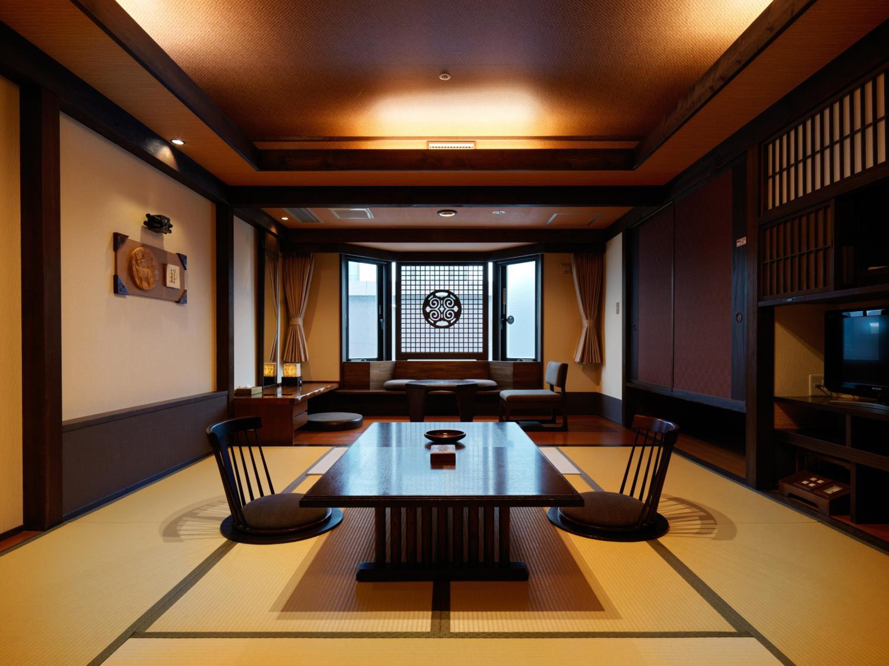 Japanese-Style Room with Ainu Style - Non-Smoking - Buffet Breakfast + Buffet Dinner Included - Photo 9