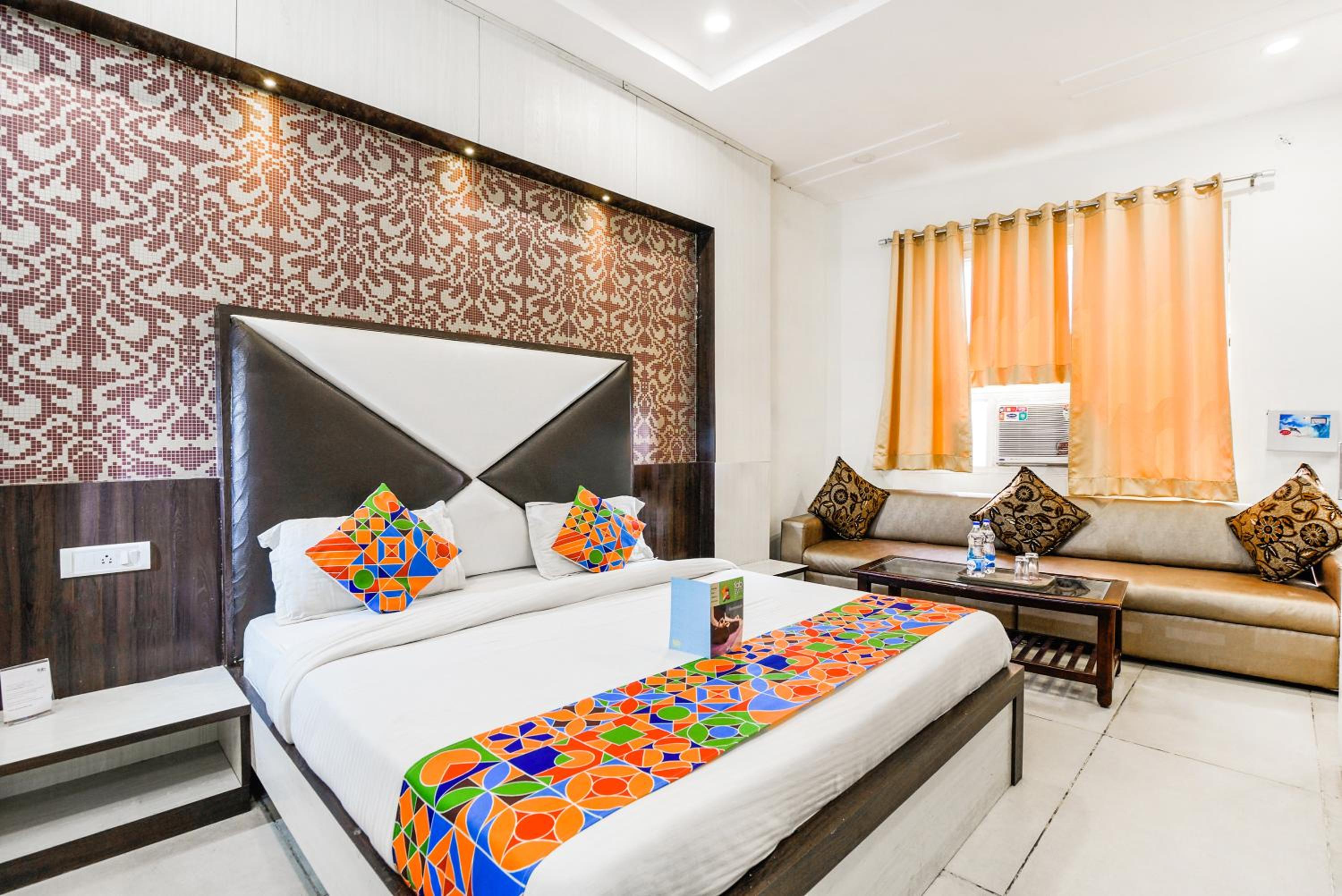 Deluxe Room - Photo 1