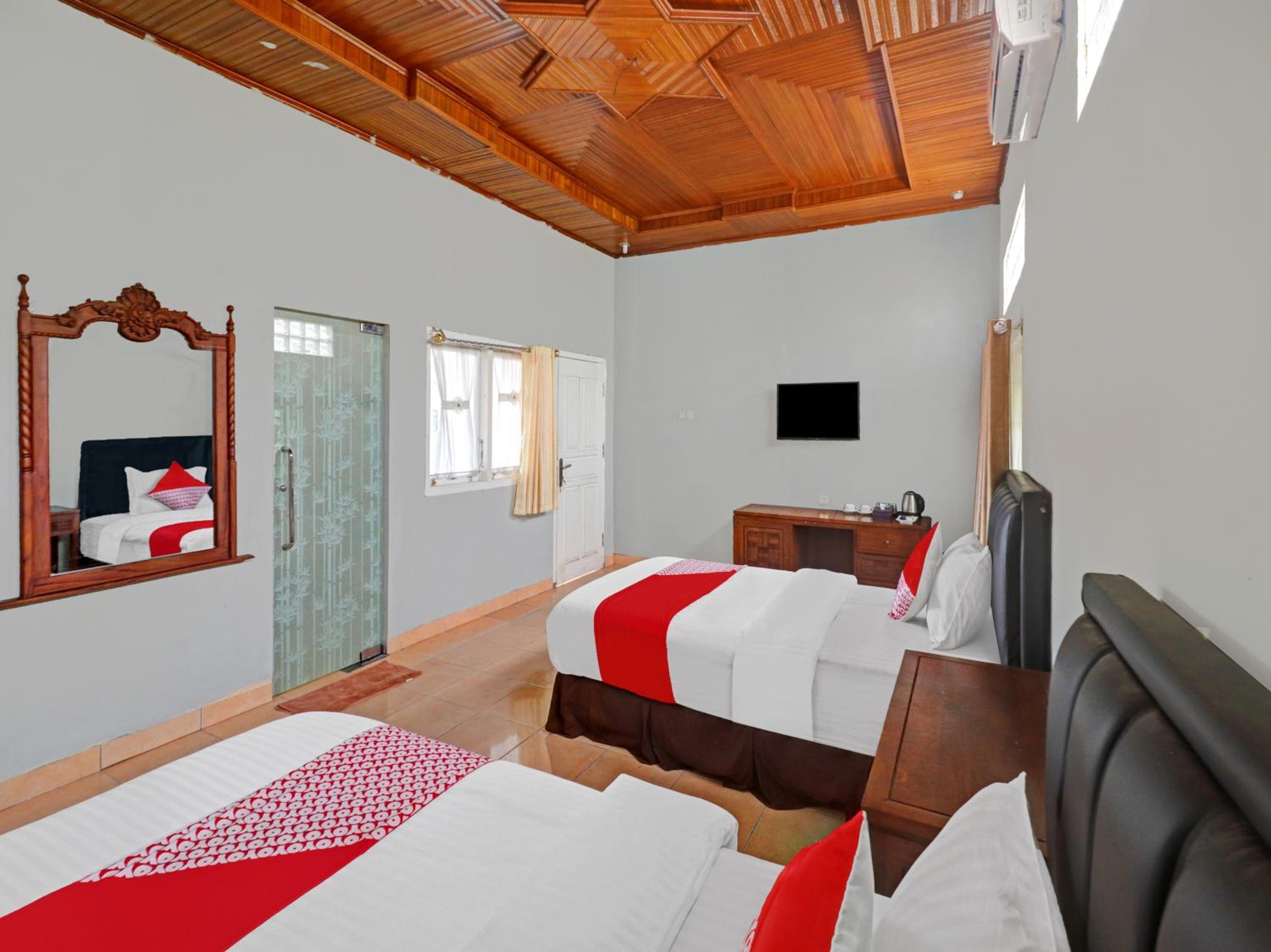 Delxue Twin Room photo 3