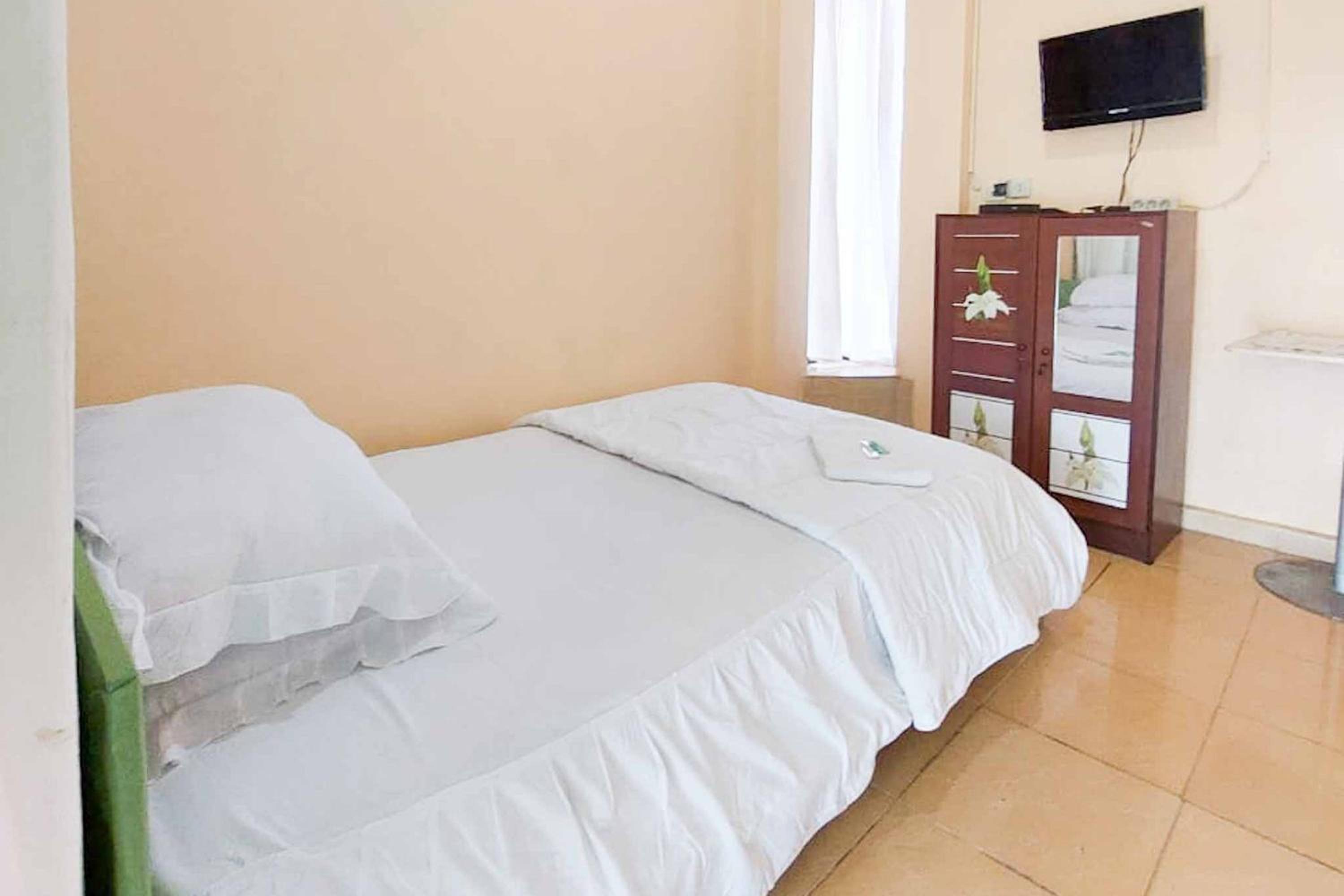 Economy Single Room