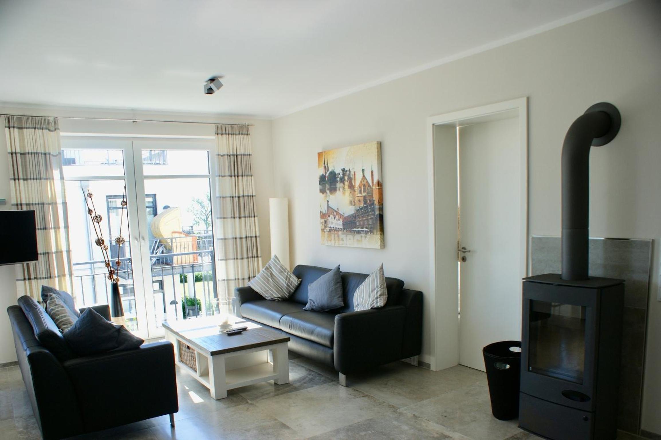 Apartment photo 2