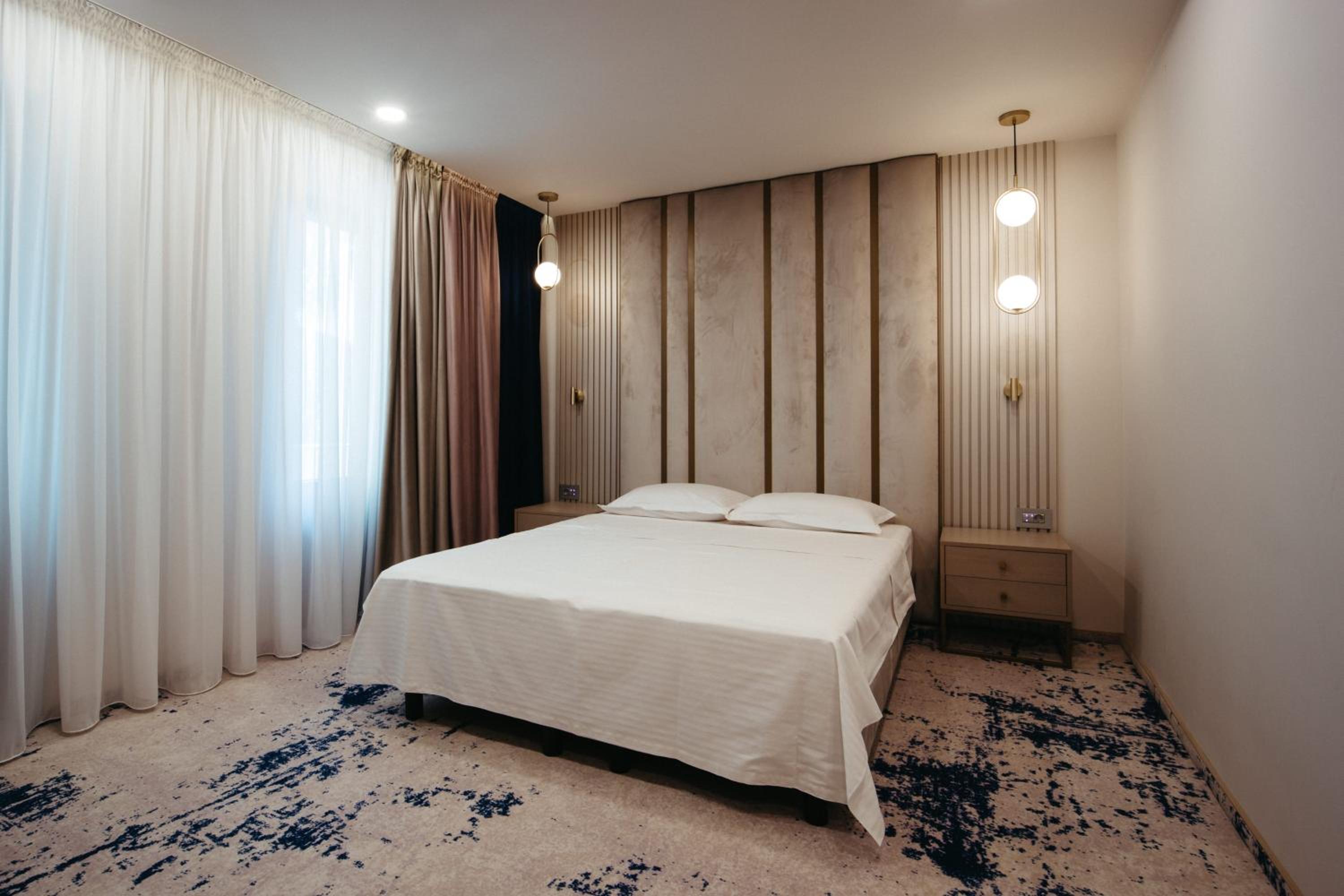 Double or Twin Room - Photo 1