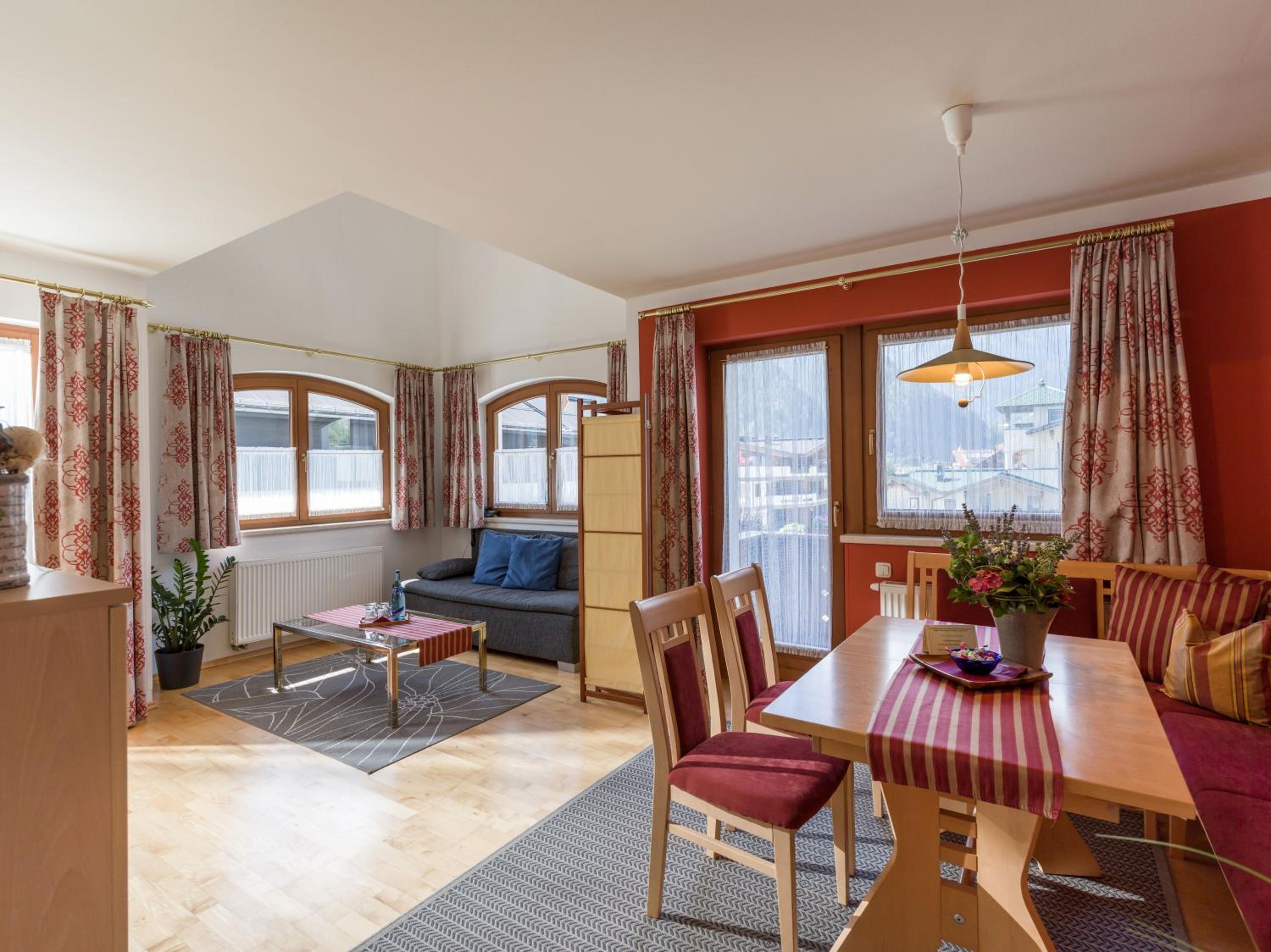 Deluxe Suite photo 1