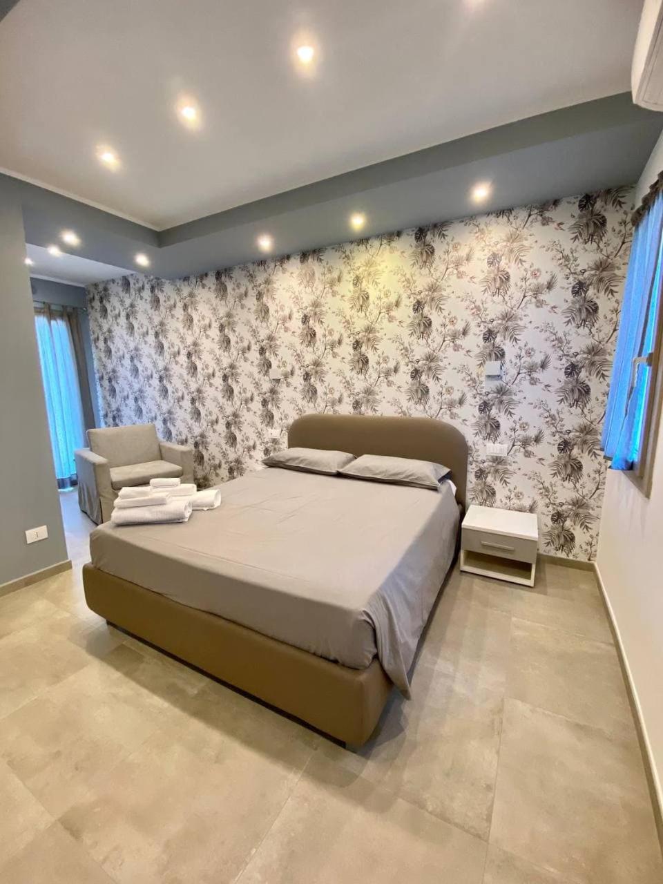 Triple Room with Private Bathroom photo 2