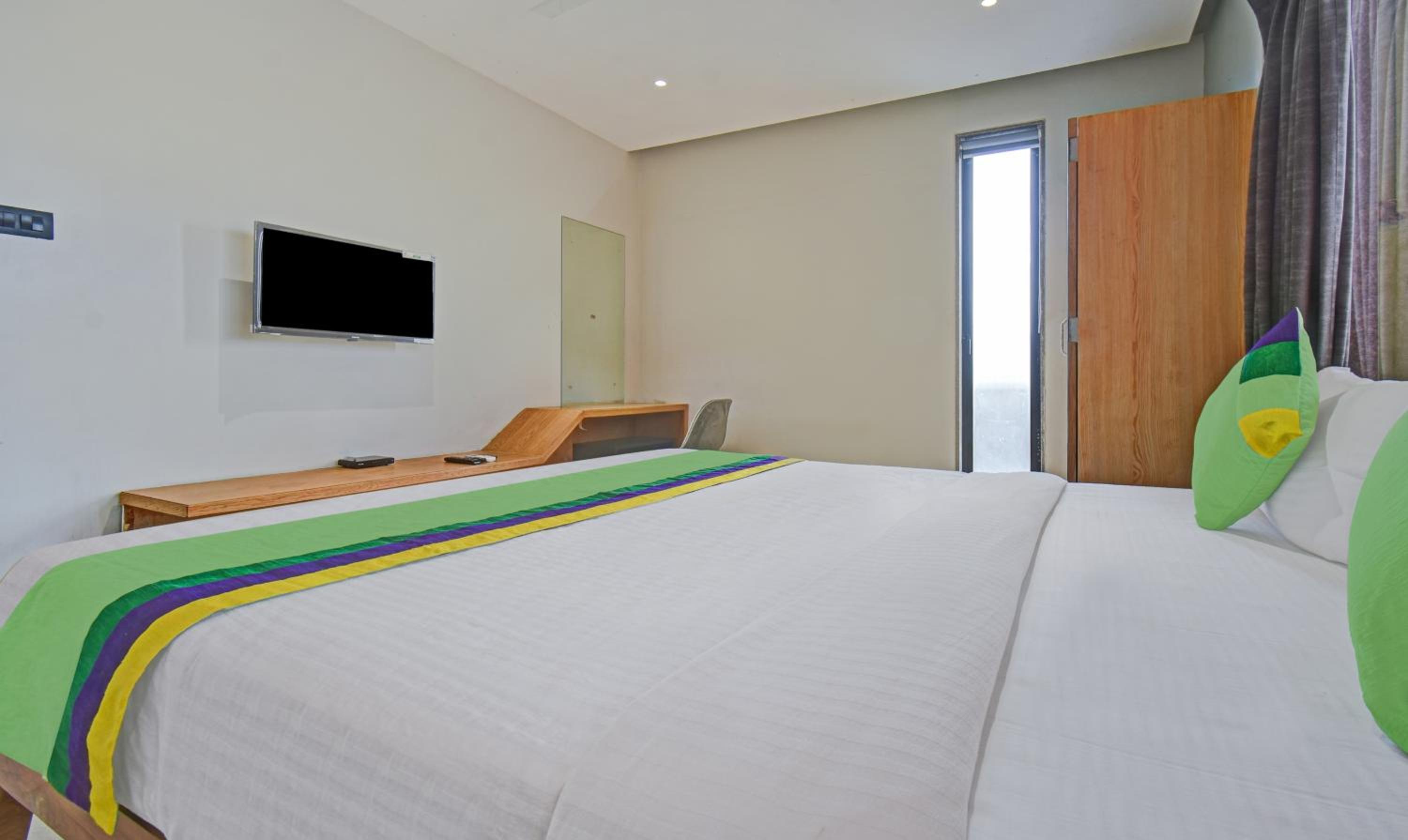 Standard Room - Photo 11