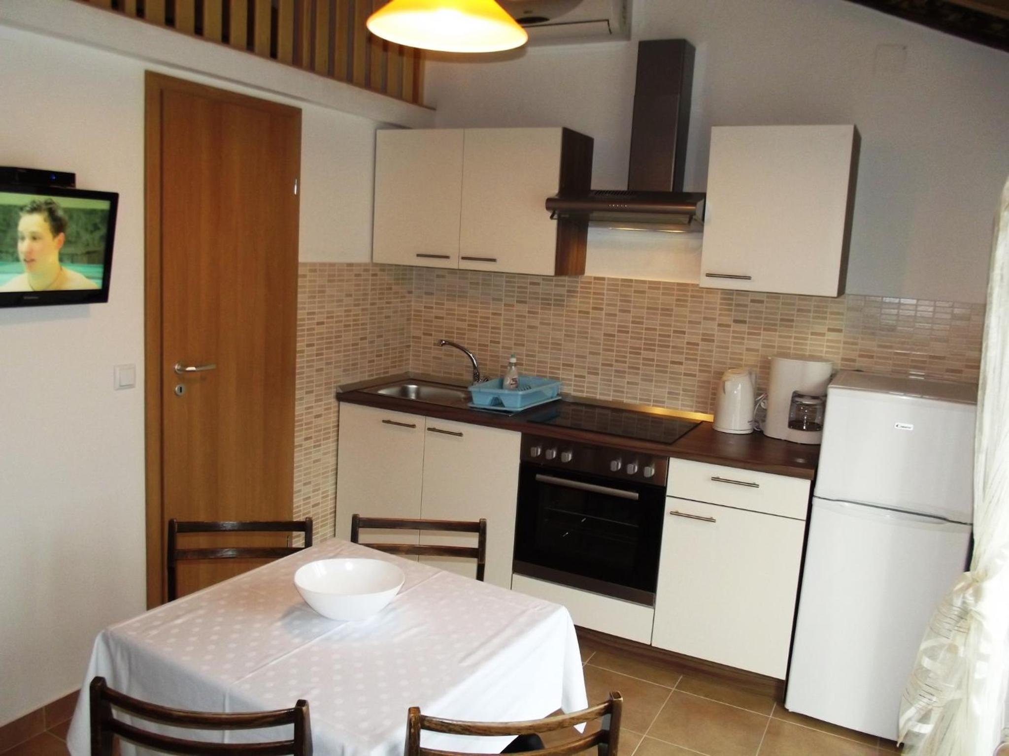 Apartment photo 3