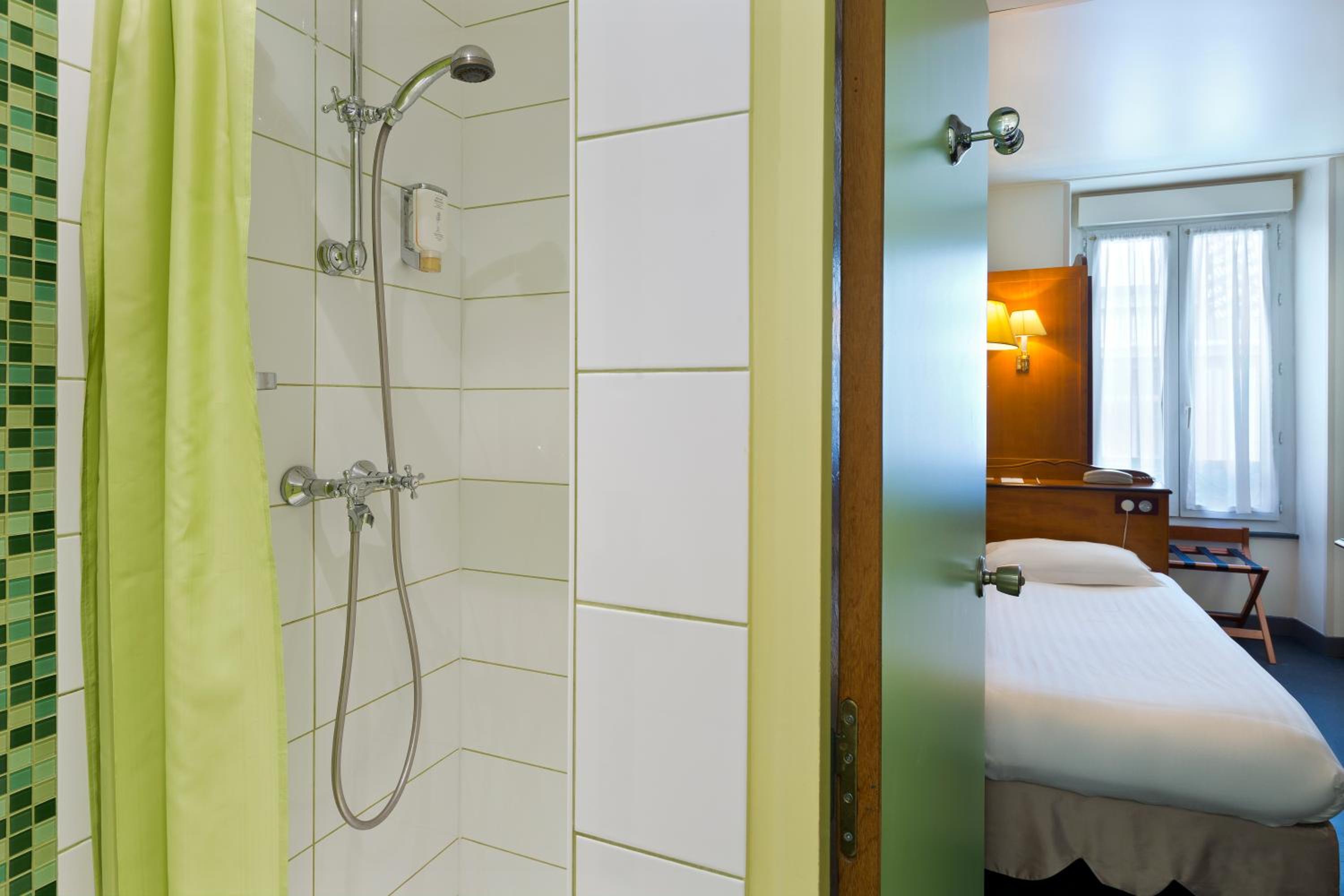 Classic Single Room with Single Bed - Non-Smoking photo 3