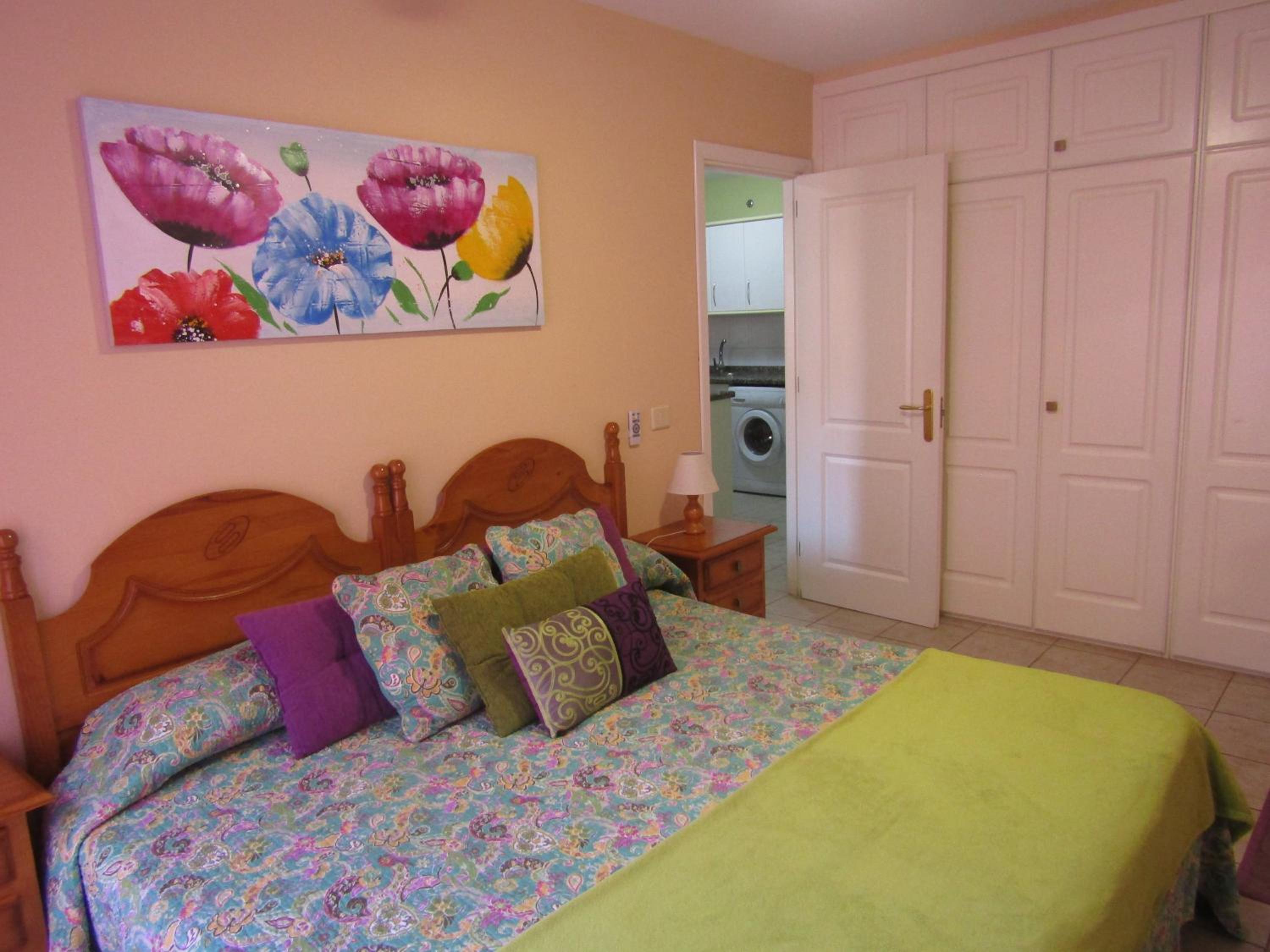 Apartamento de una habitación con sofá cama