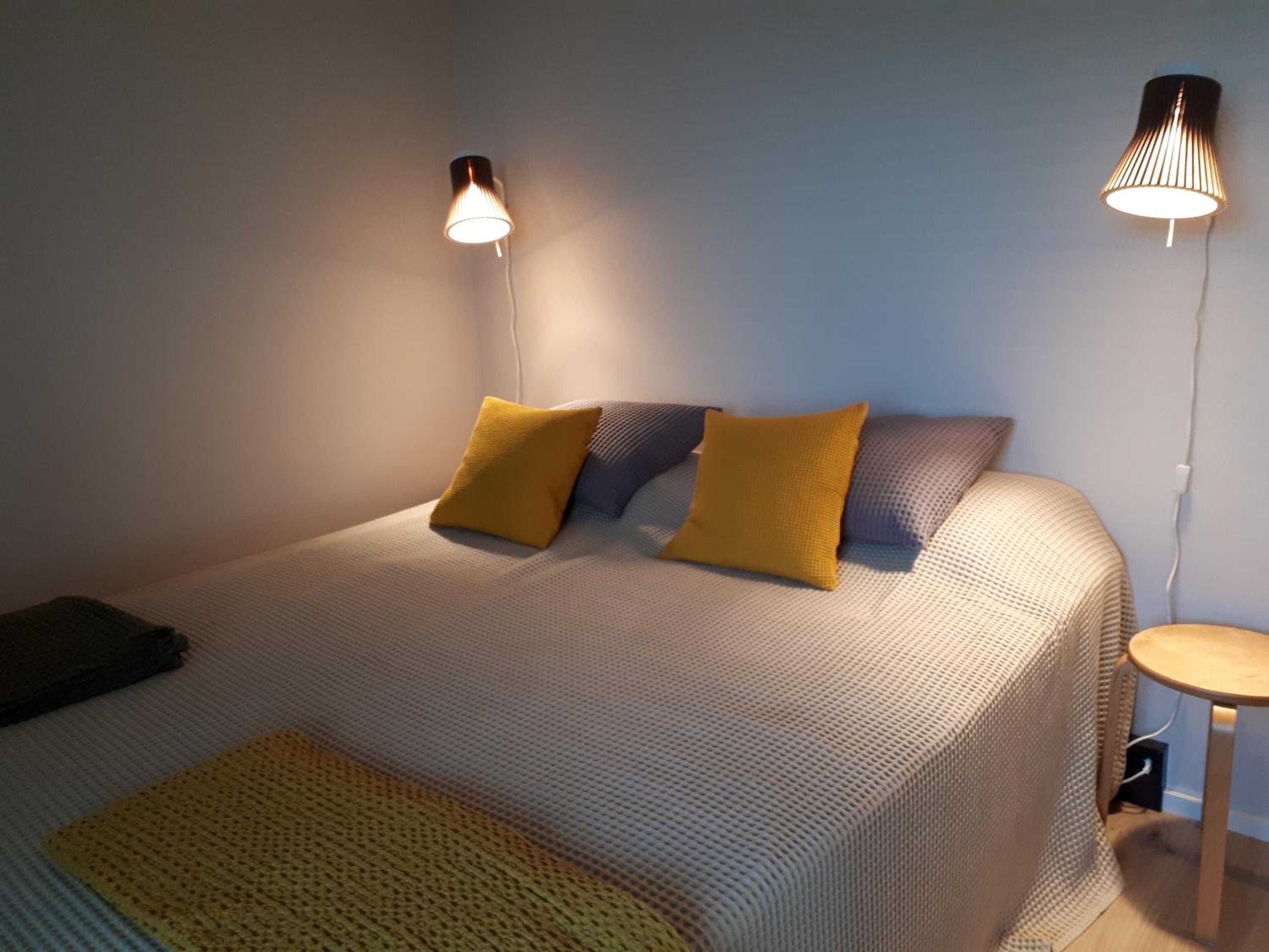 One-Bedroom Apartment - Photo 1