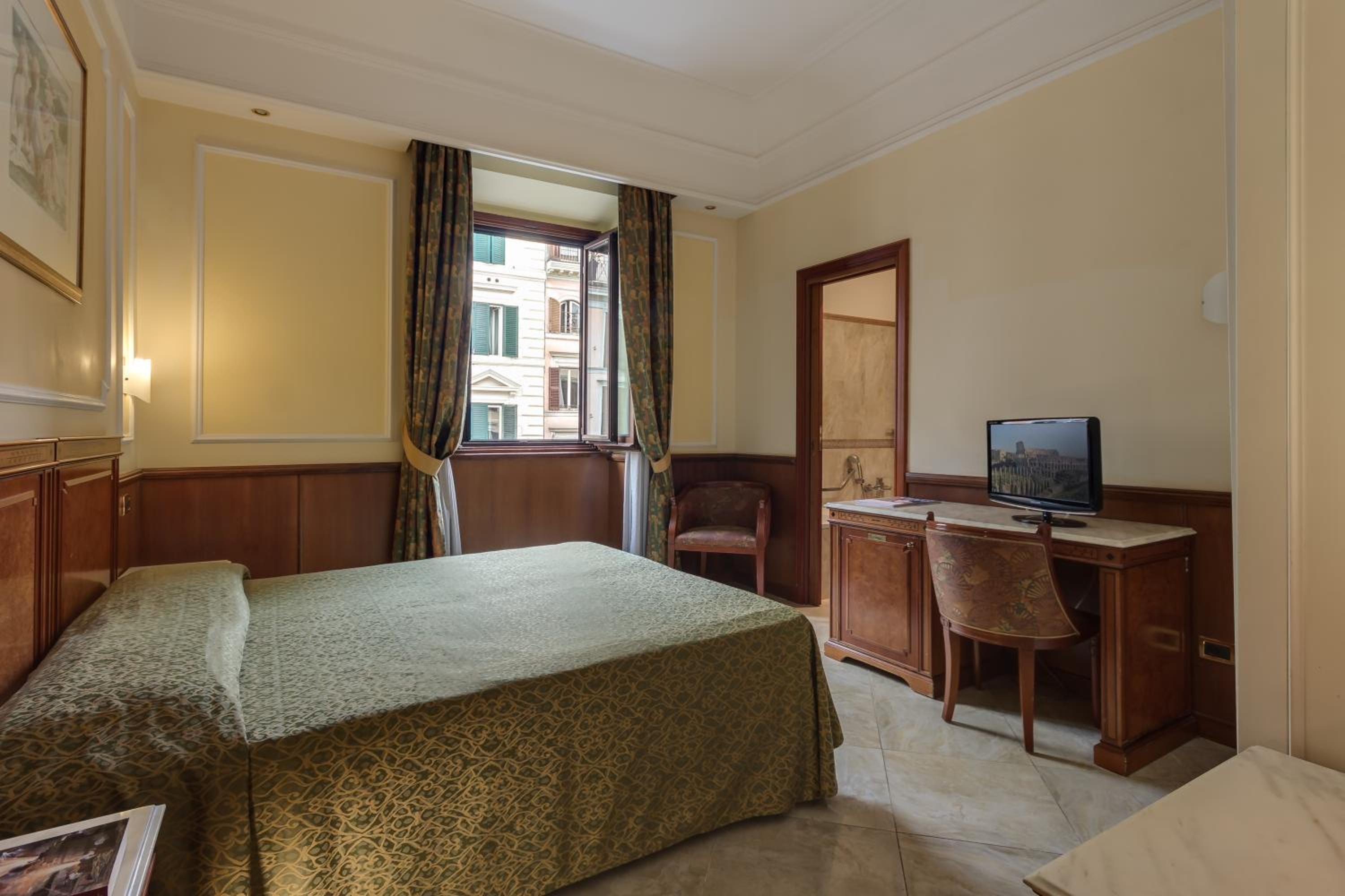 Triple Room photo 2