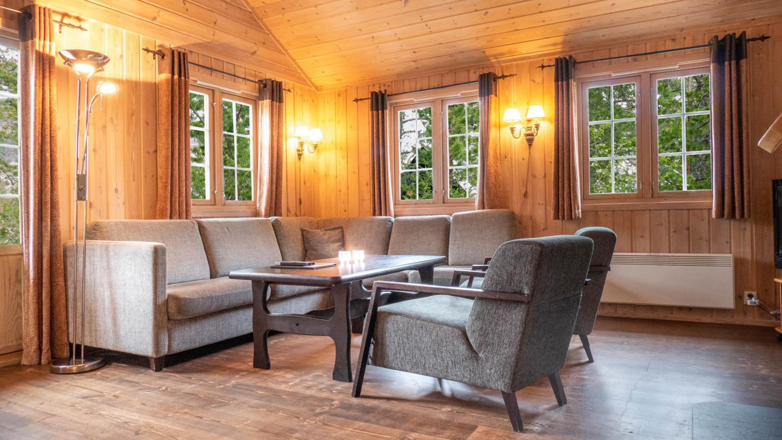 Standard cabin-10 beds