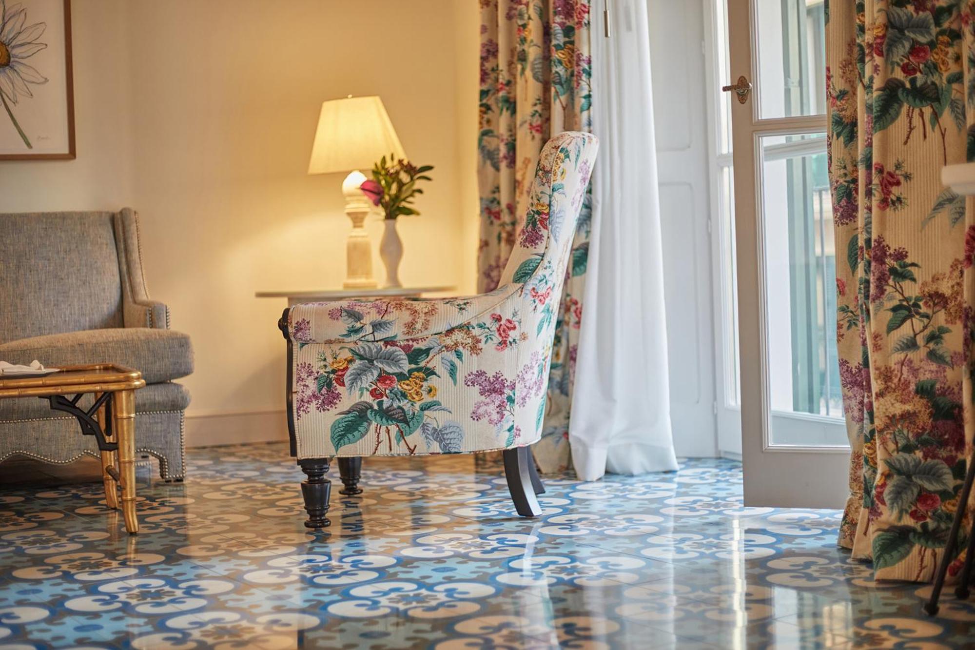 Deluxe Junior Suite