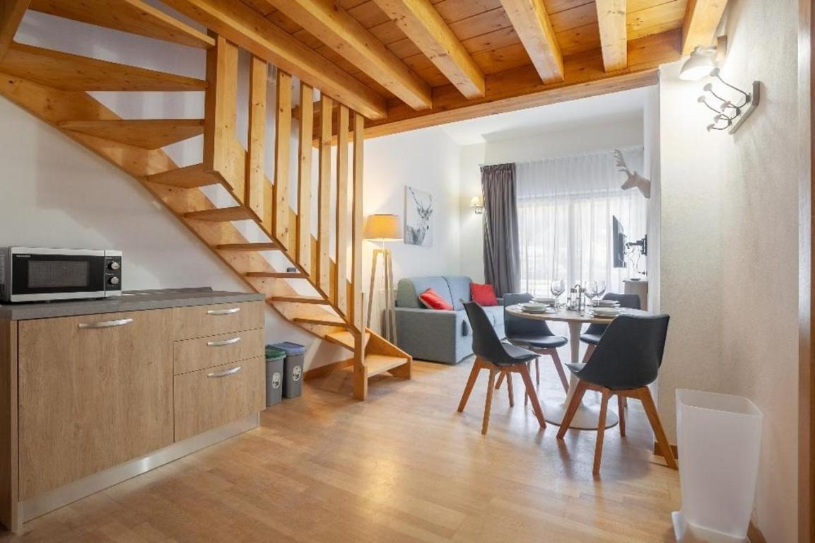 Apartment 11