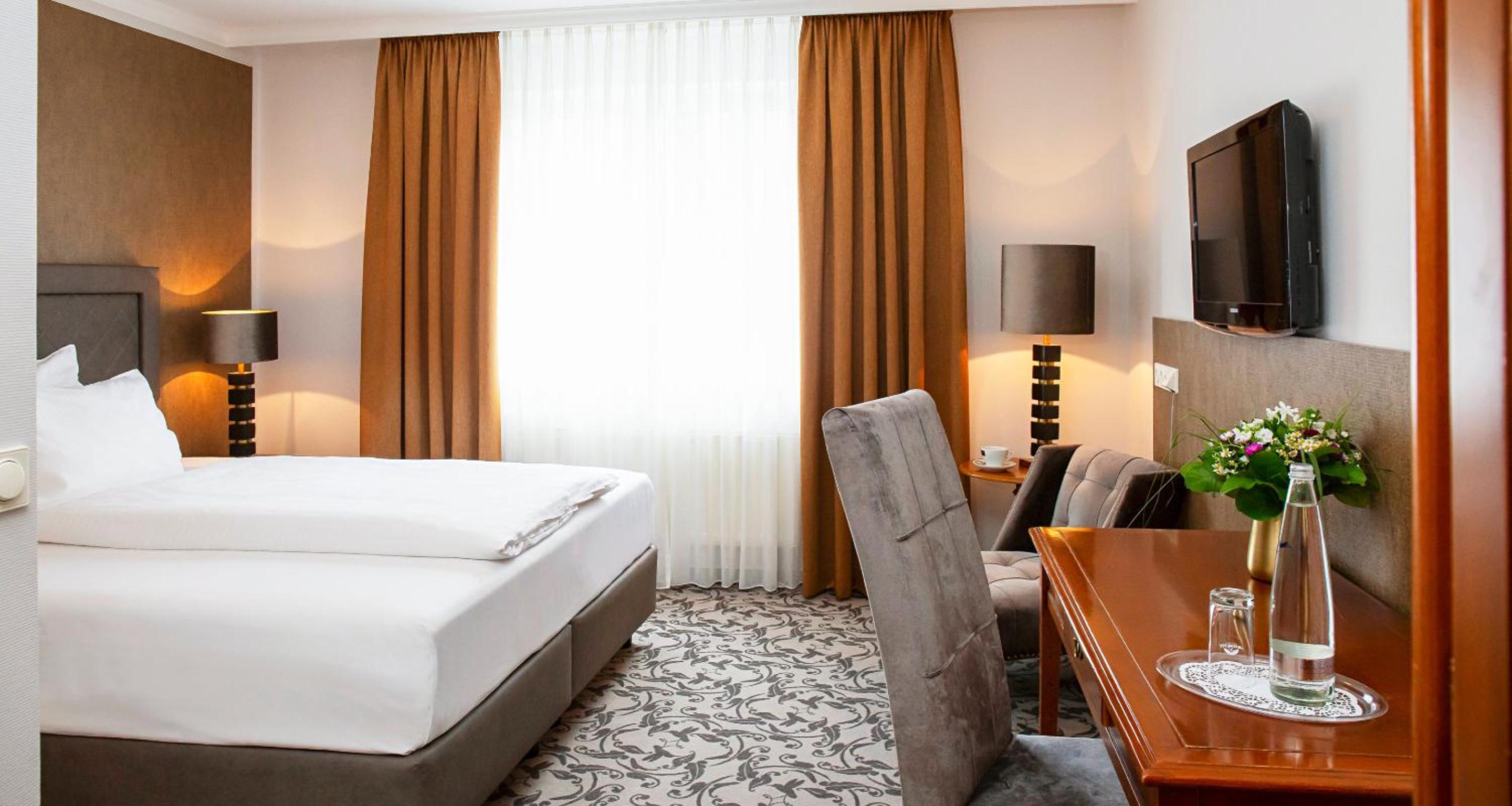 Standard Room - Photo 1