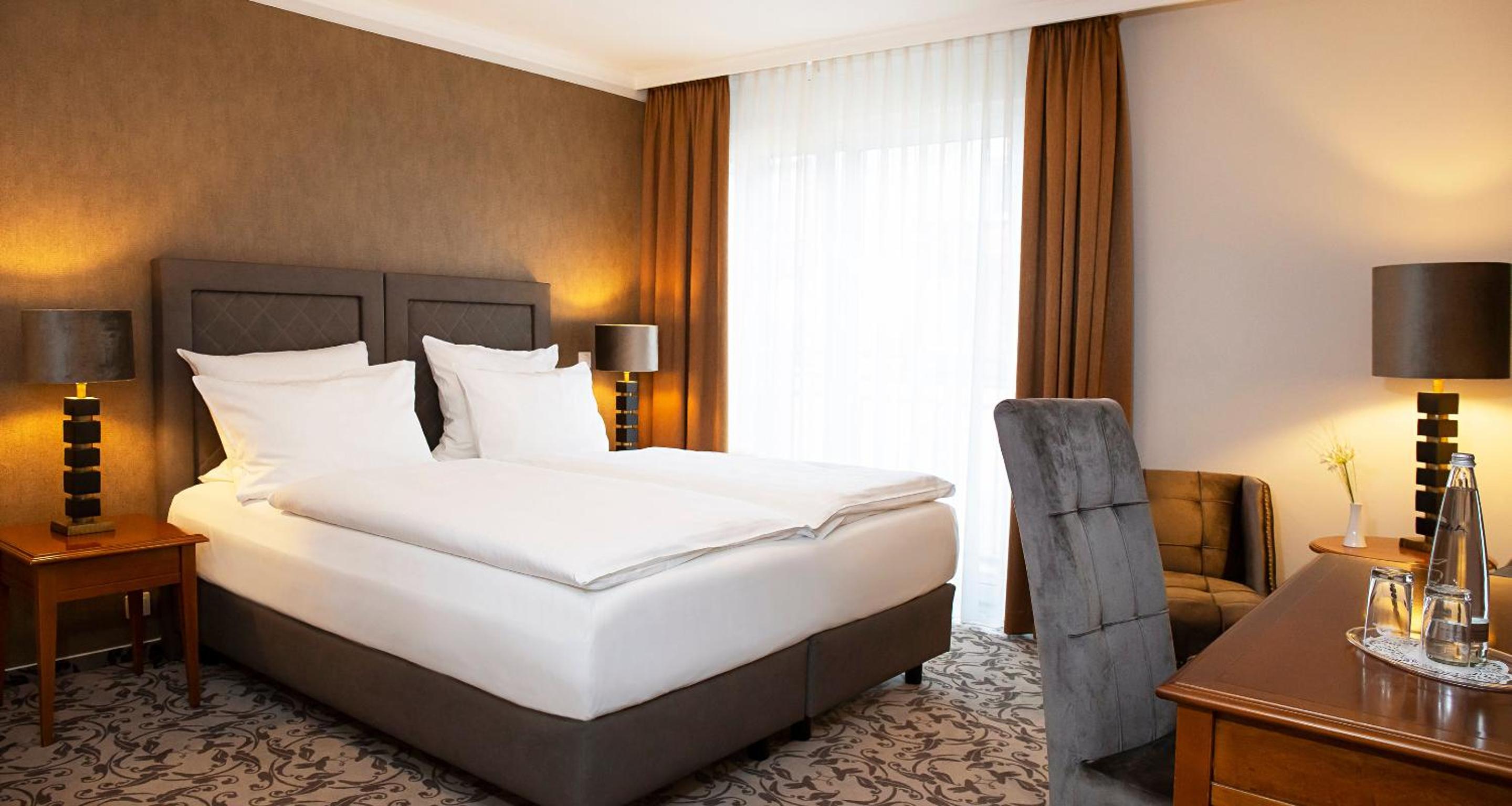 Comfort Room - Photo 1