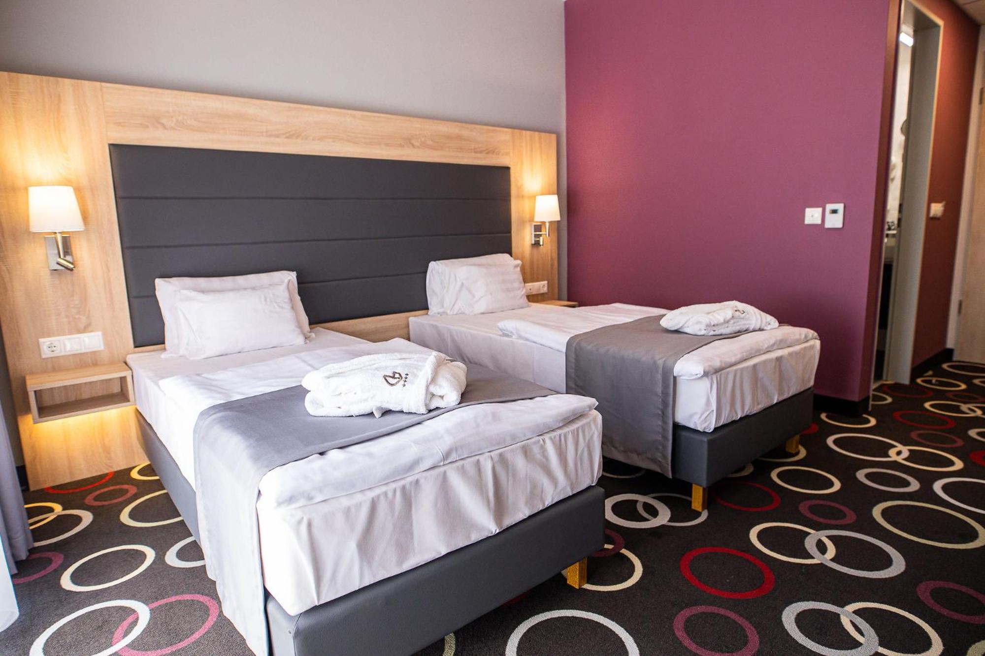 Superior Double or Twin Room - Photo 5