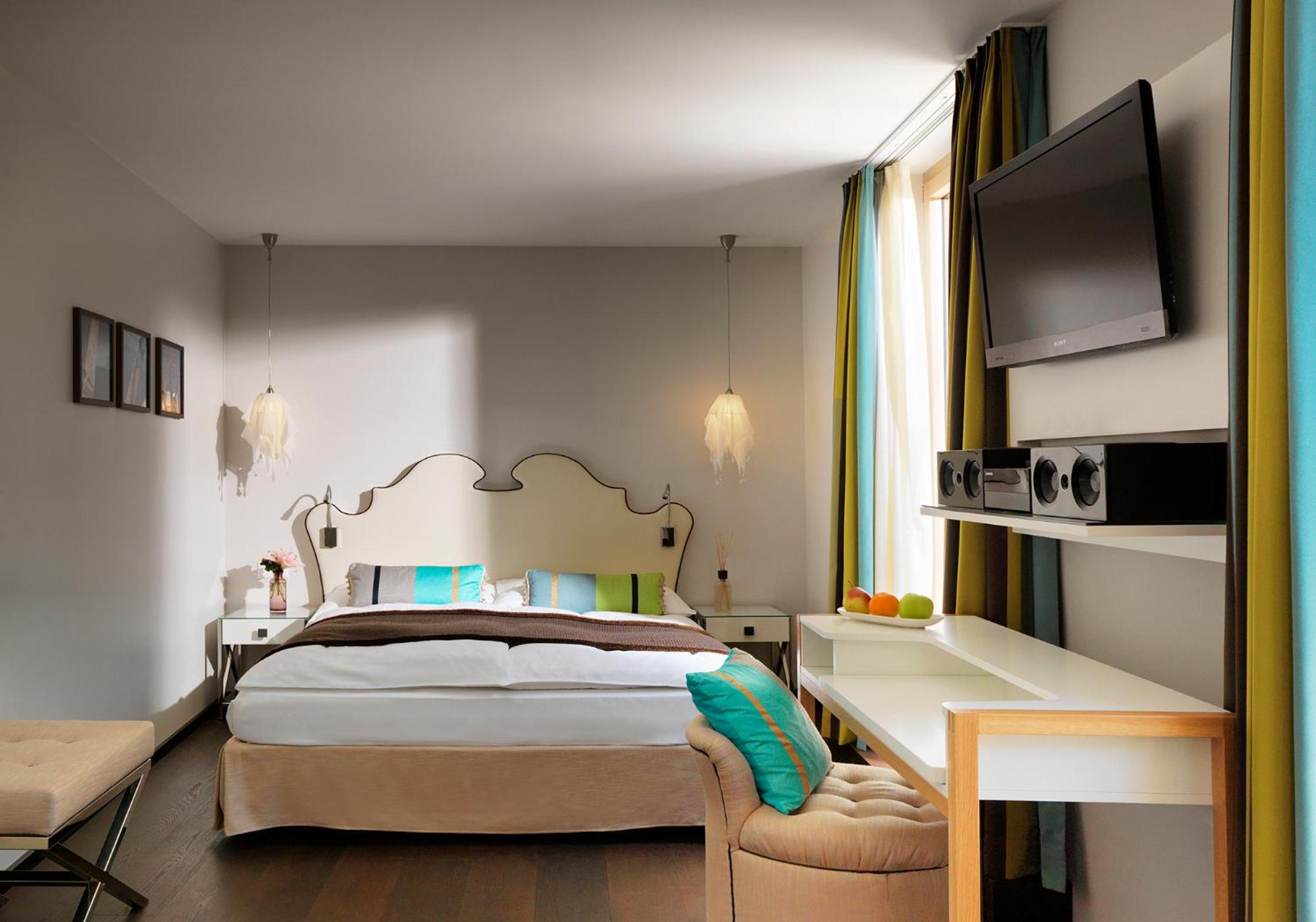 Small Double Room - Photo 2