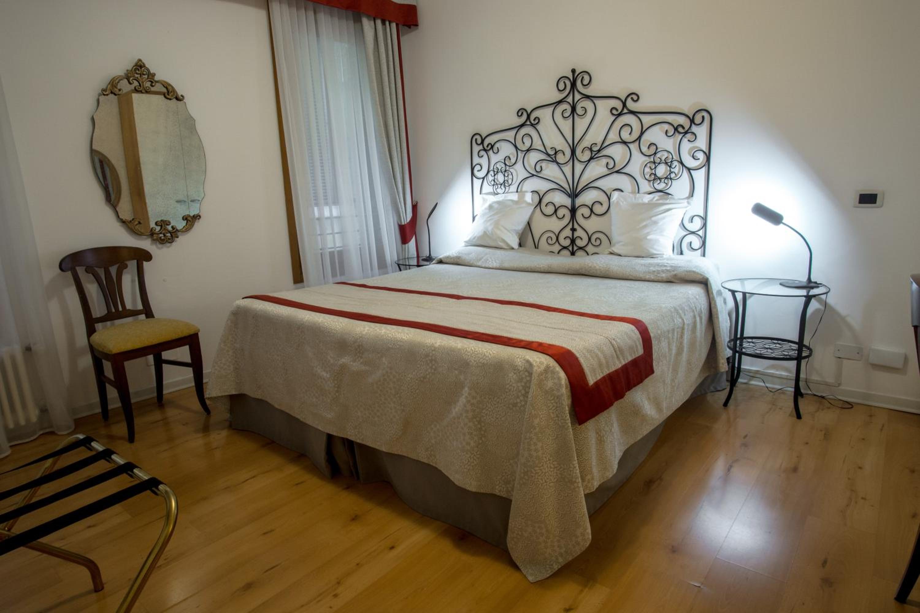 Comfort Double or Twin Room photo 3
