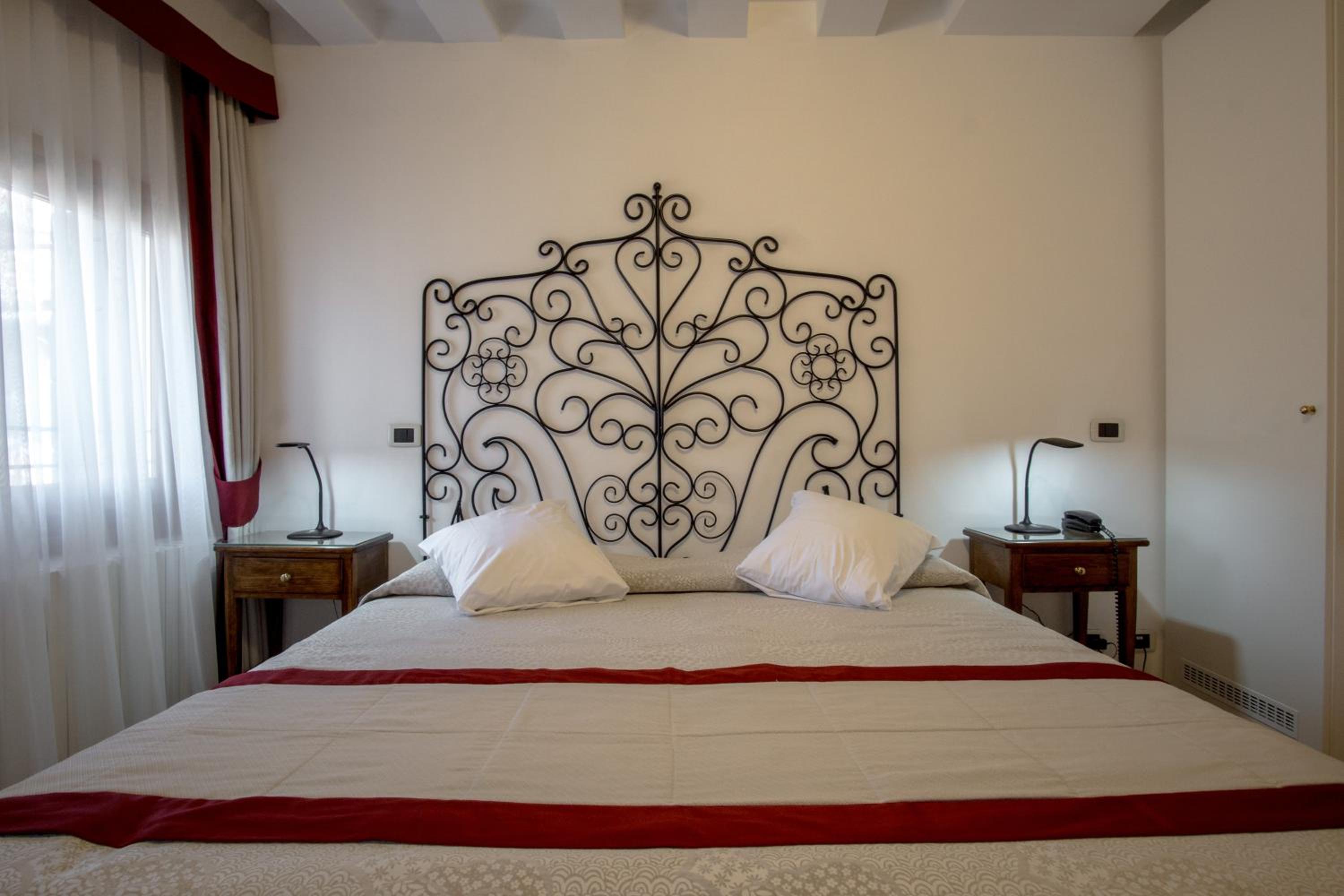 Comfort Double or Twin Room photo 2