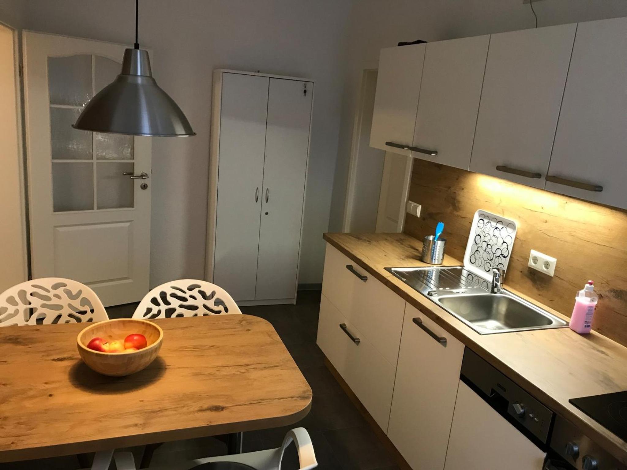 Apartment photo 2